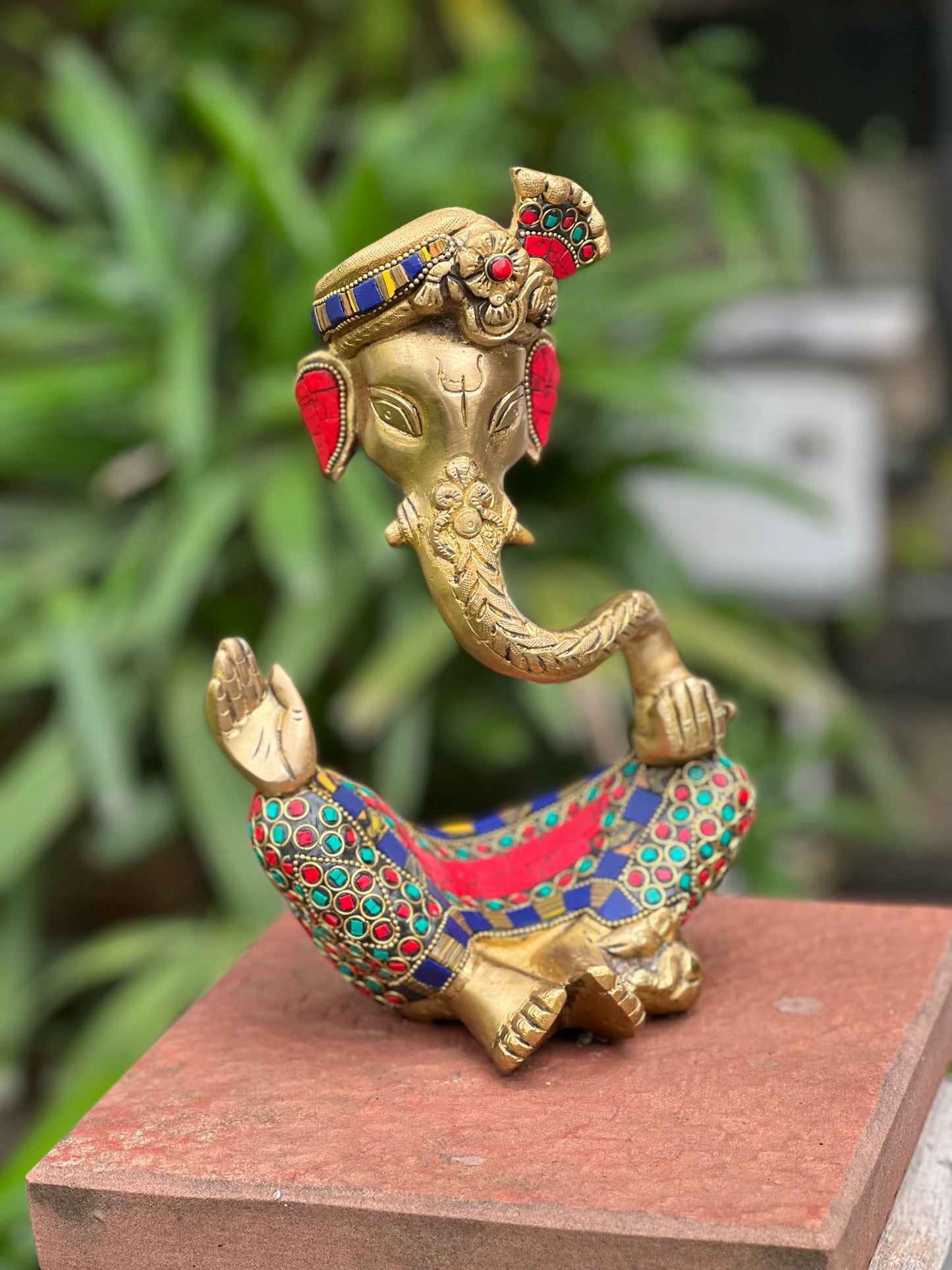 Brass Pagadi Ganesha with Stone