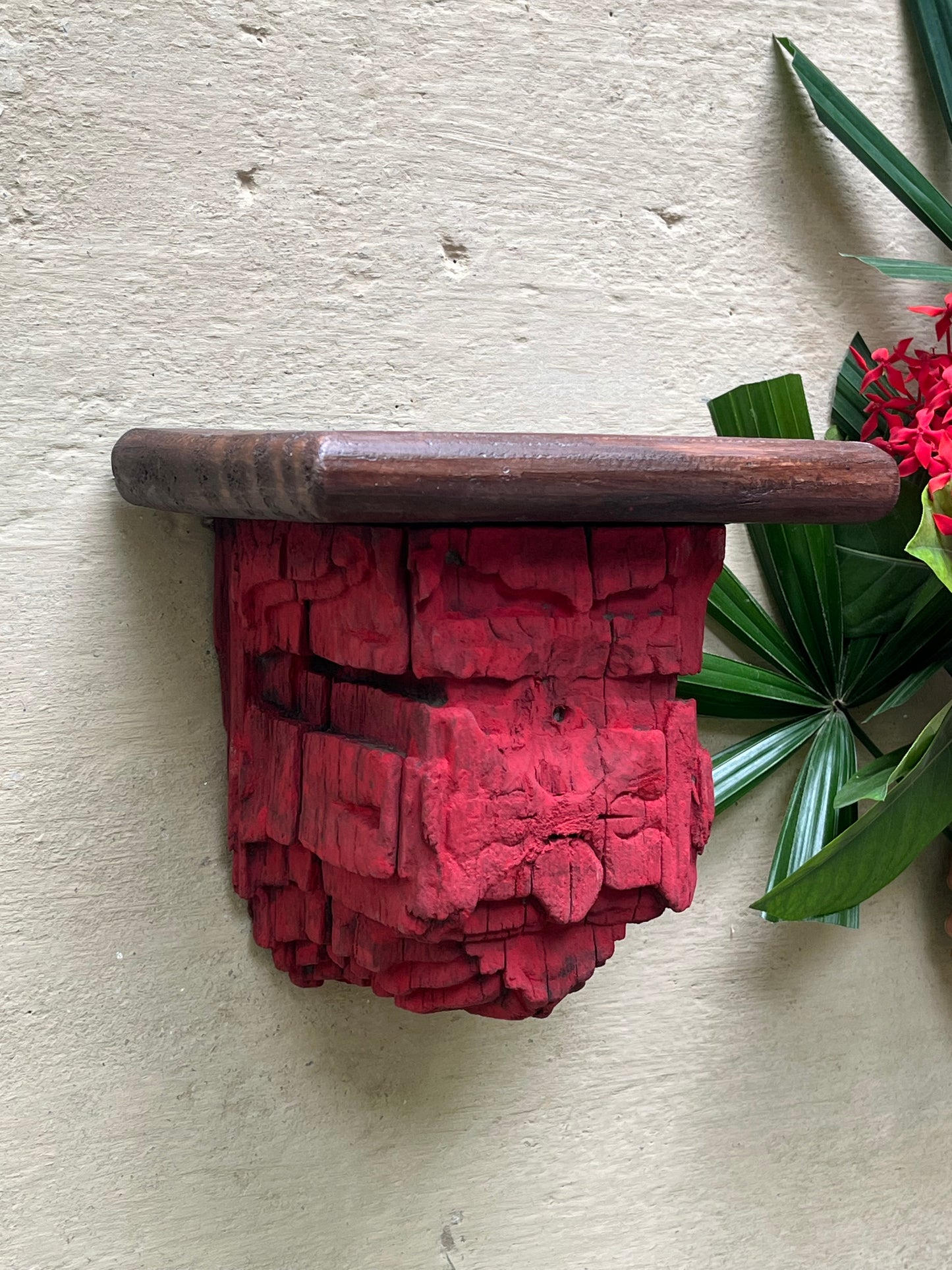 Wood Red Bracket