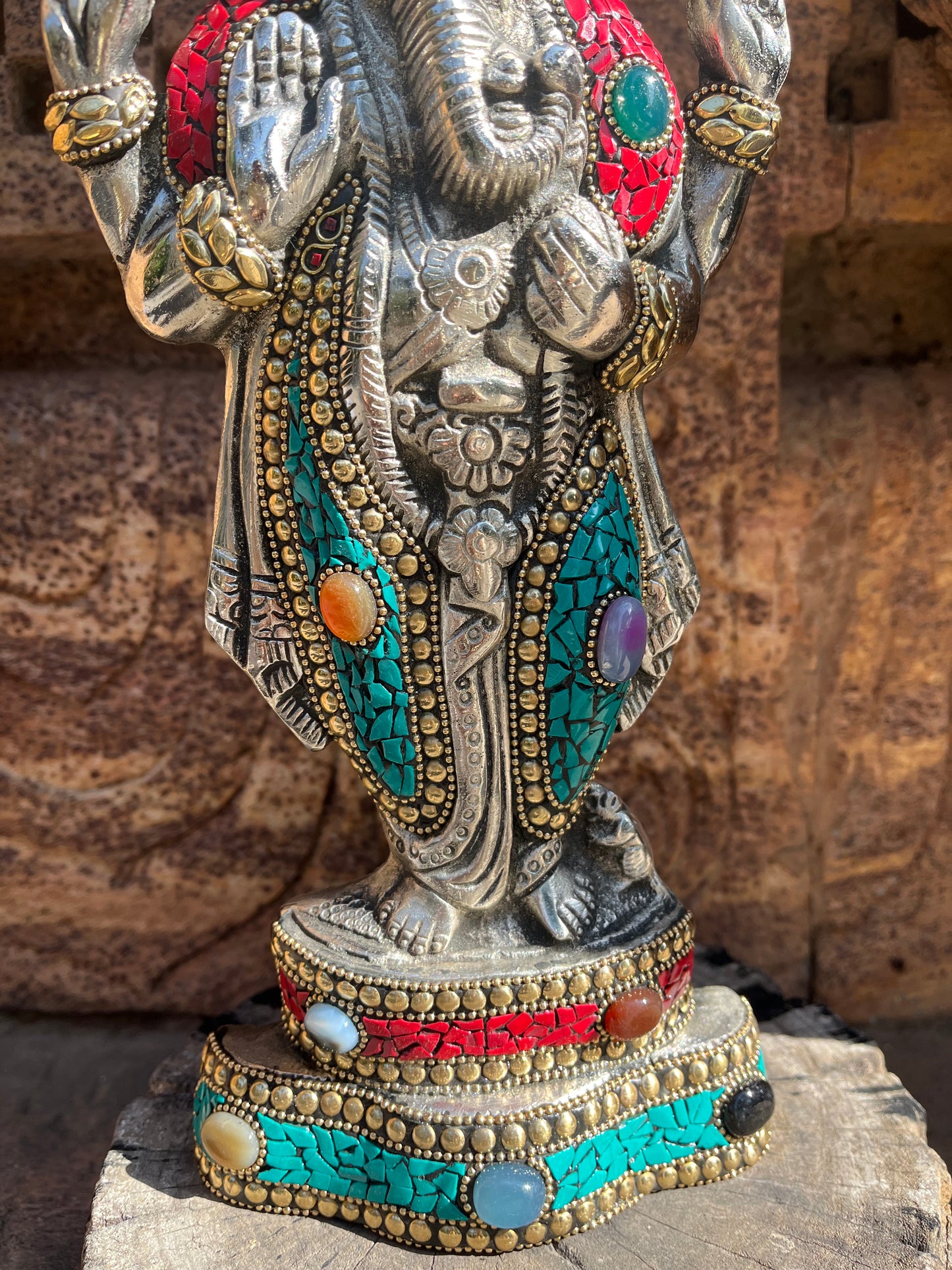 Metal Hand Crafted Ganesha stone work