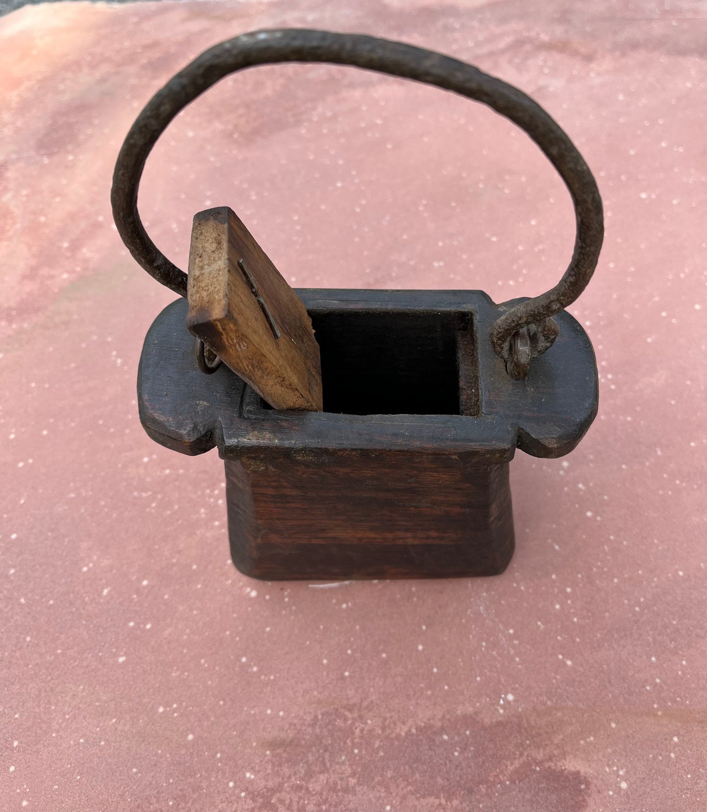 Old Oil Teliya Pot