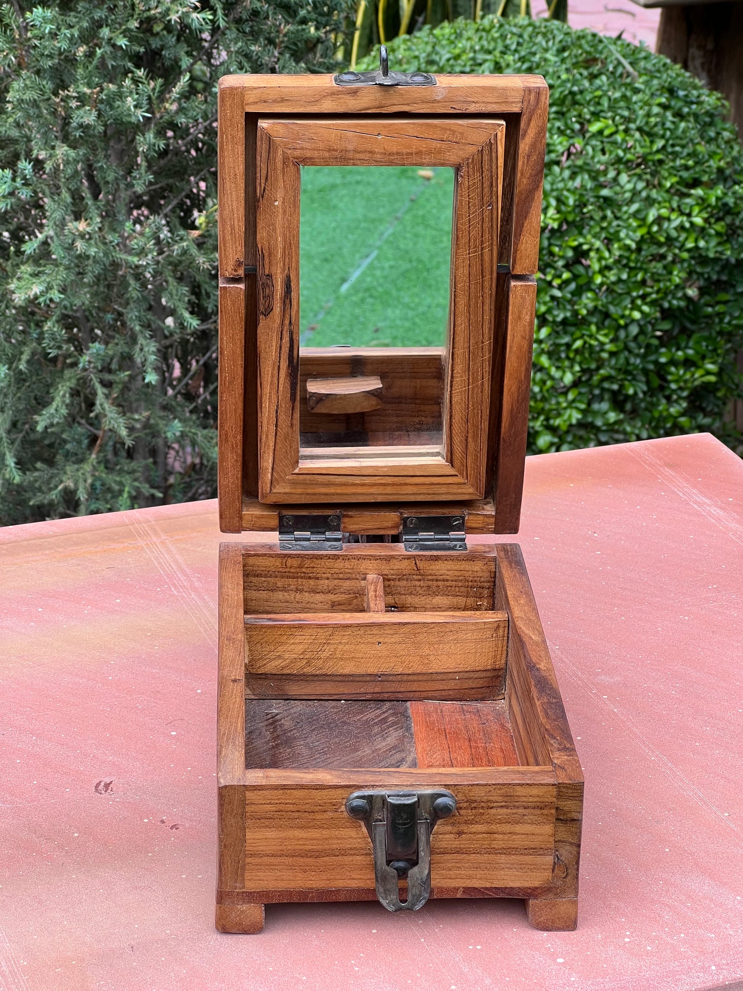 Wood Barbar Box