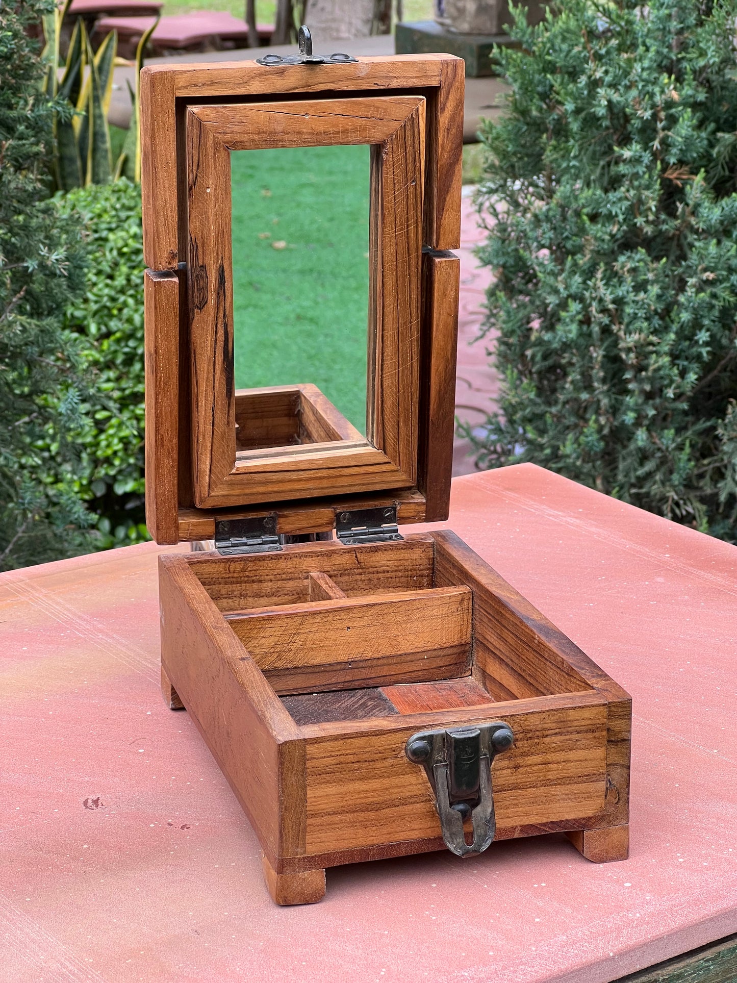 Wood Barbar Box