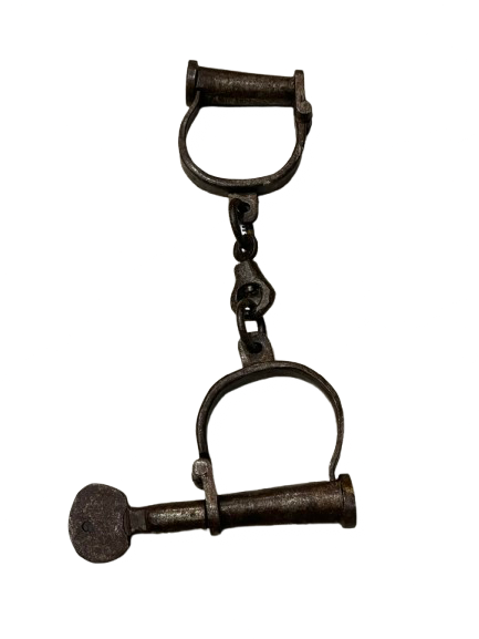 Iron Old Hand Cuff