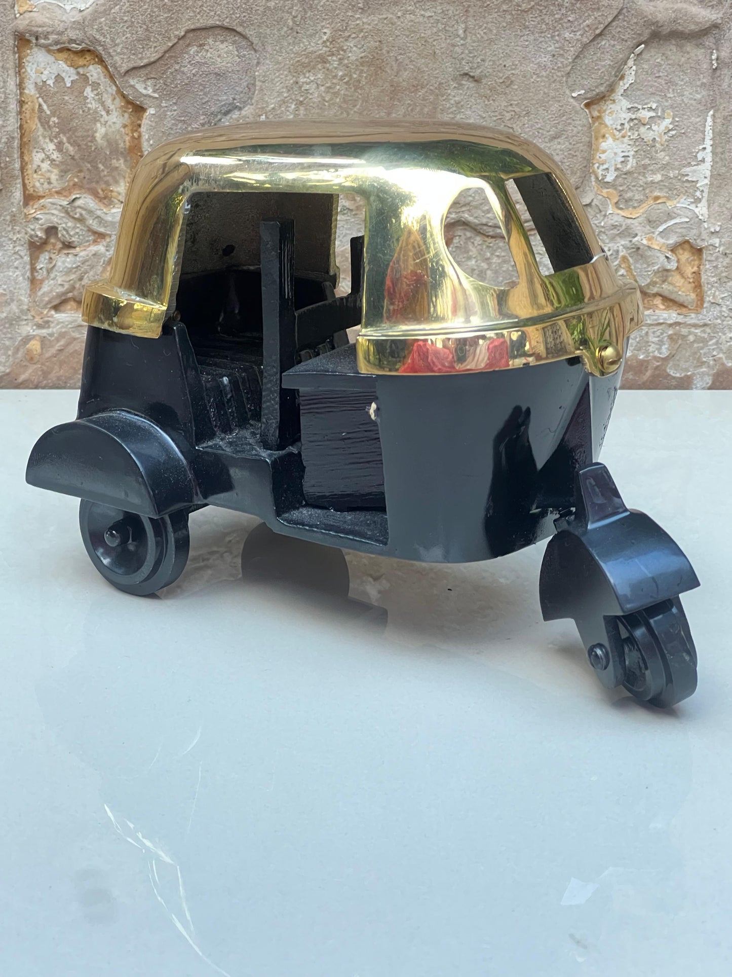 Black Brass Auto
