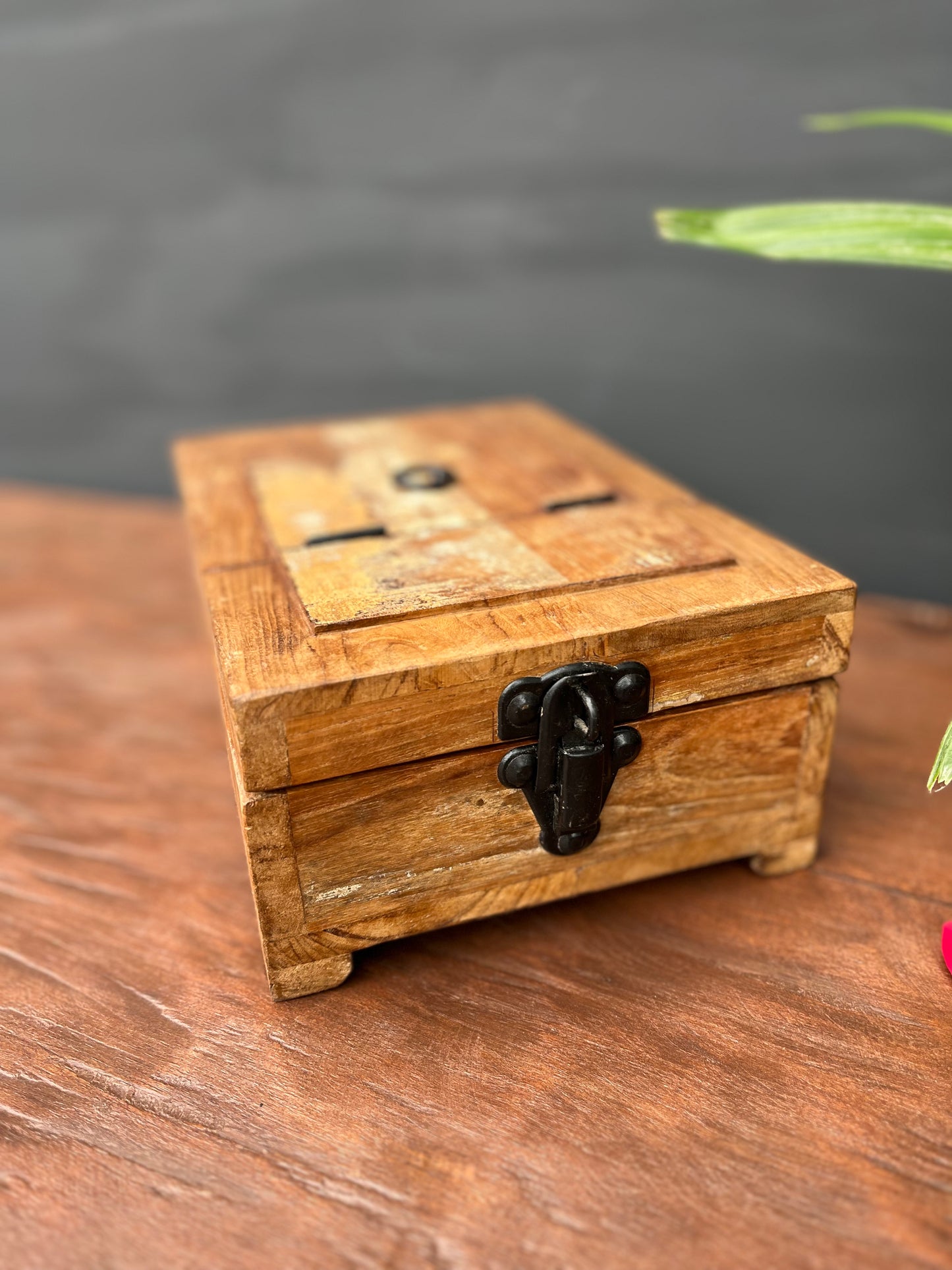 Wooden Barber Box
