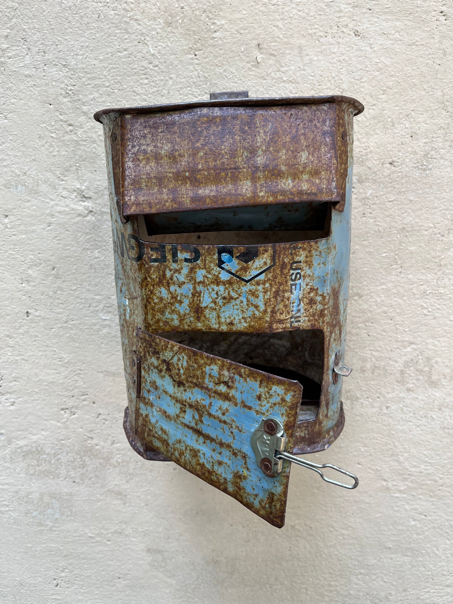 Iron Old Latter Box