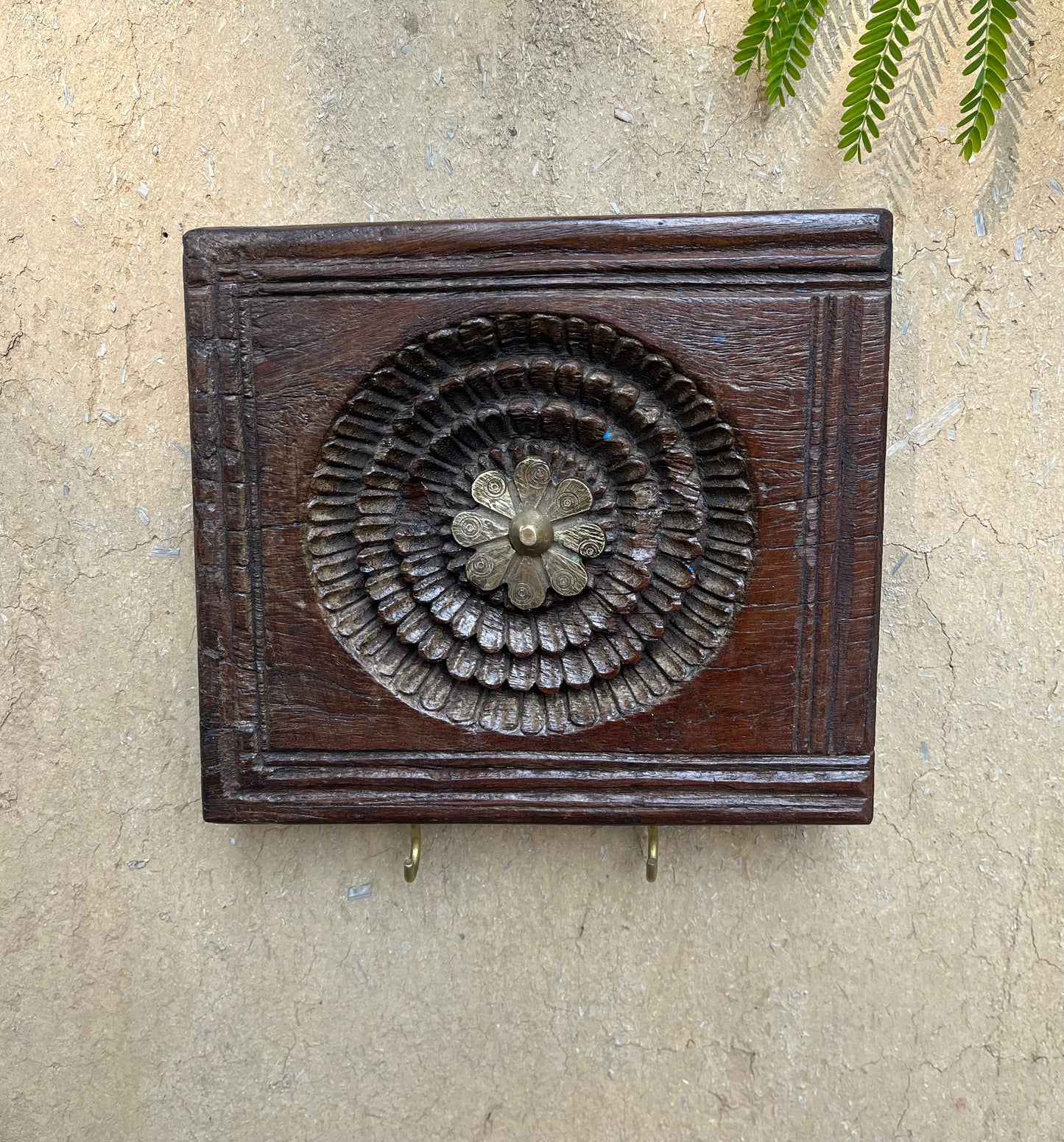 Old Decorative Carved Key Hanger