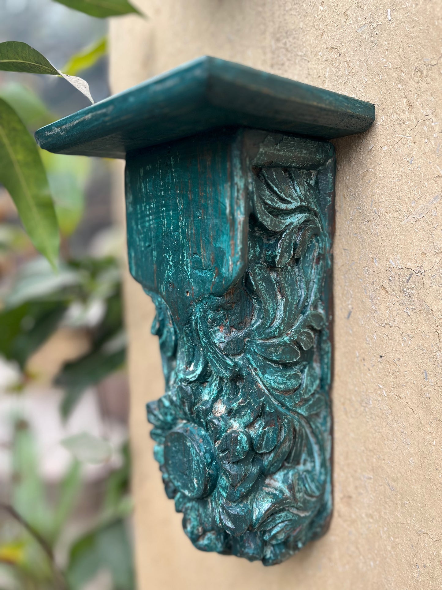 Wooden Vintage Wall Green Bracket