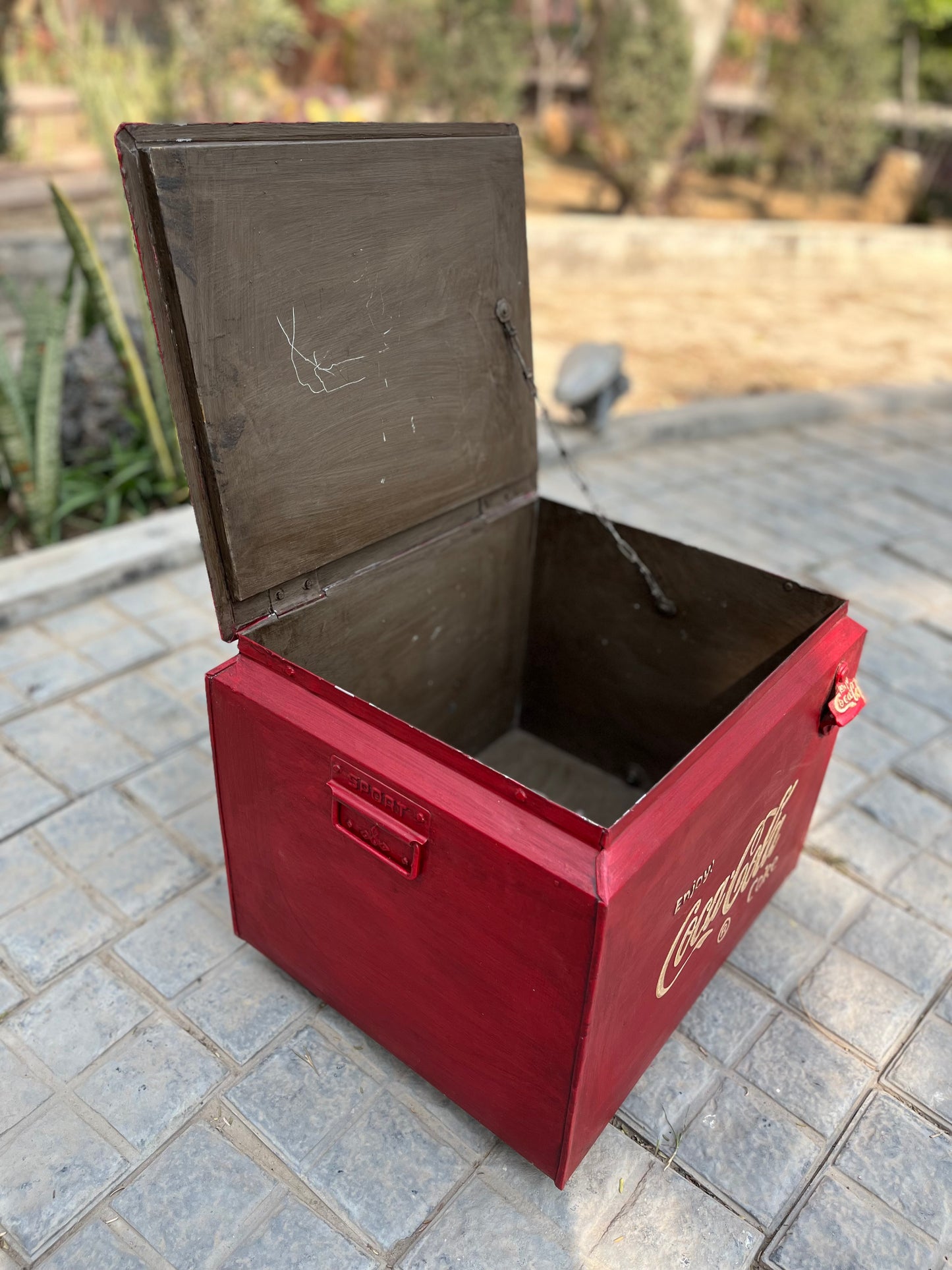 Retro Style Coke Box