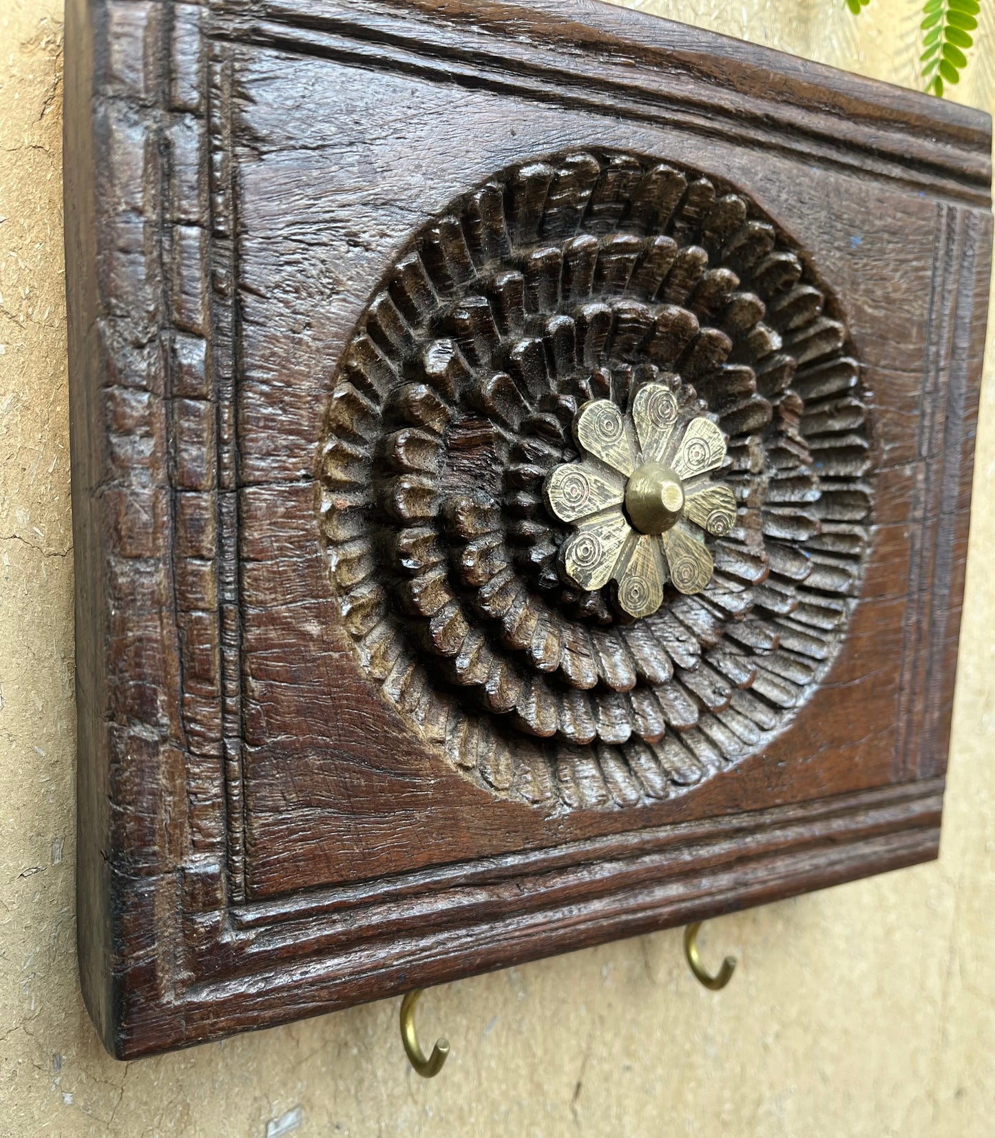 Old Decorative Carved Key Hanger