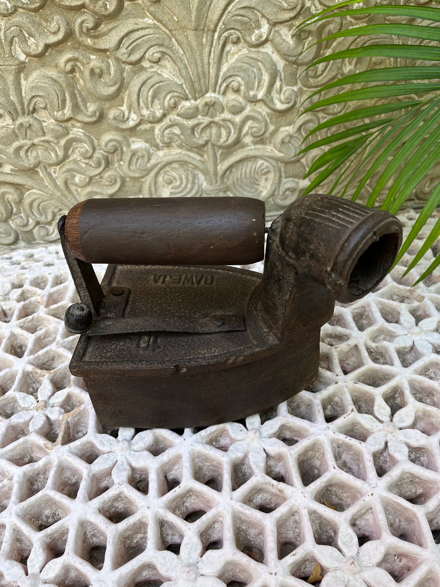 Vintage Horn Iron Press