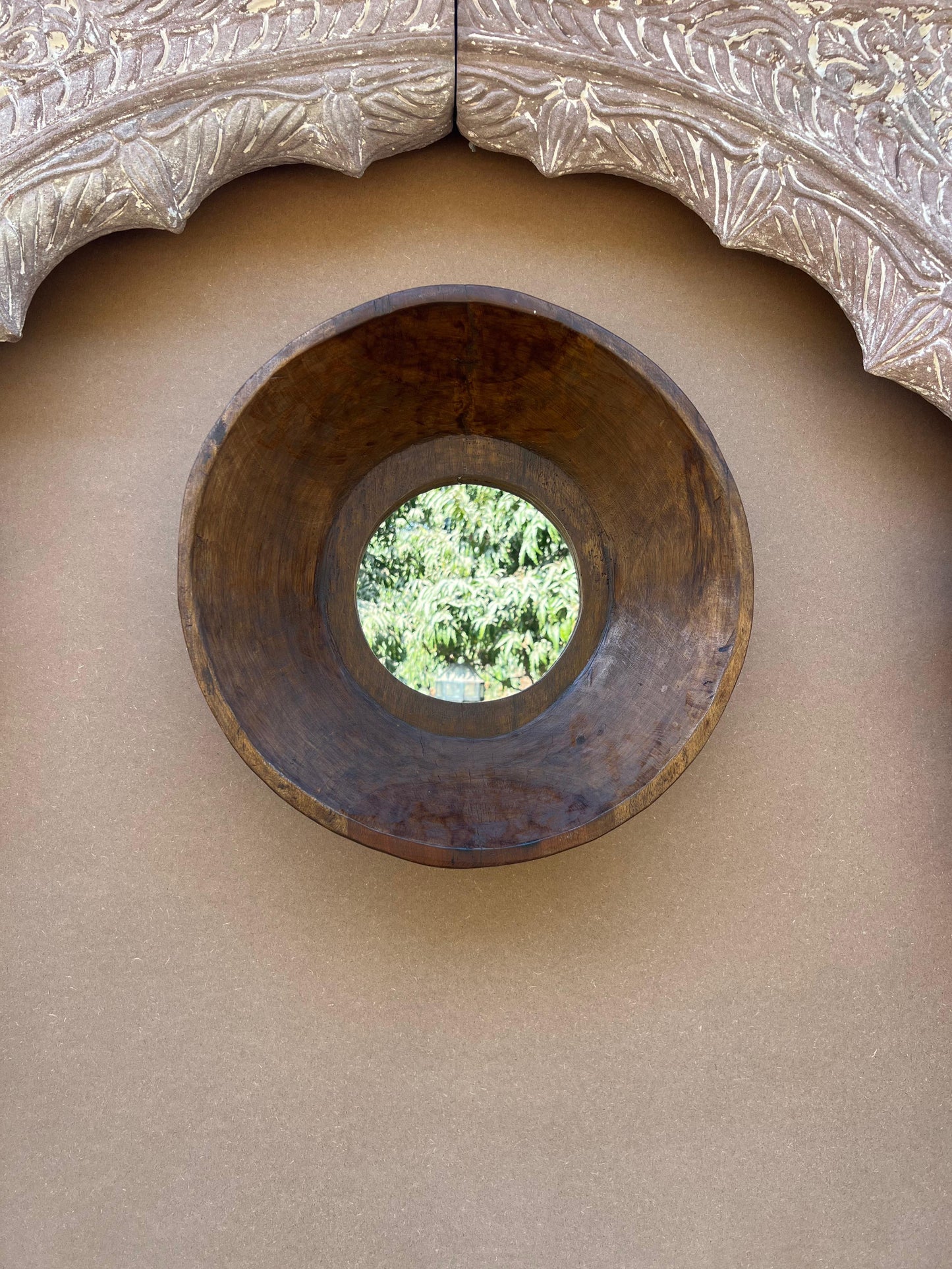 Round Wall Plate Mirror