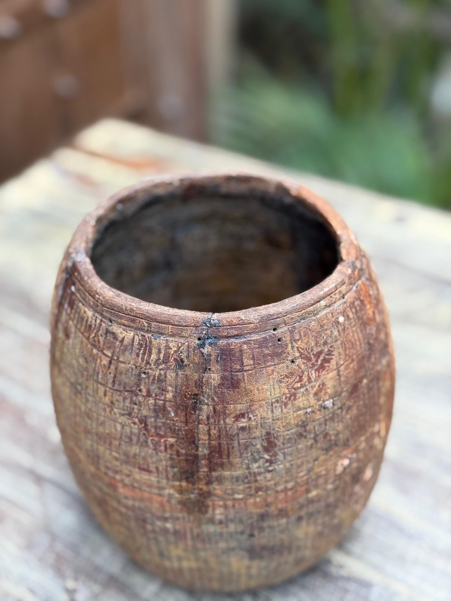 Round Rusty Flower Pot