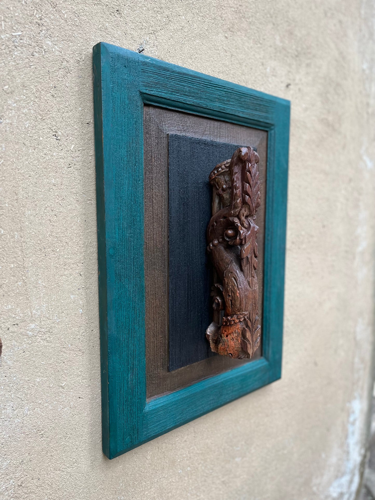 Decorating Carved Wall Bracket