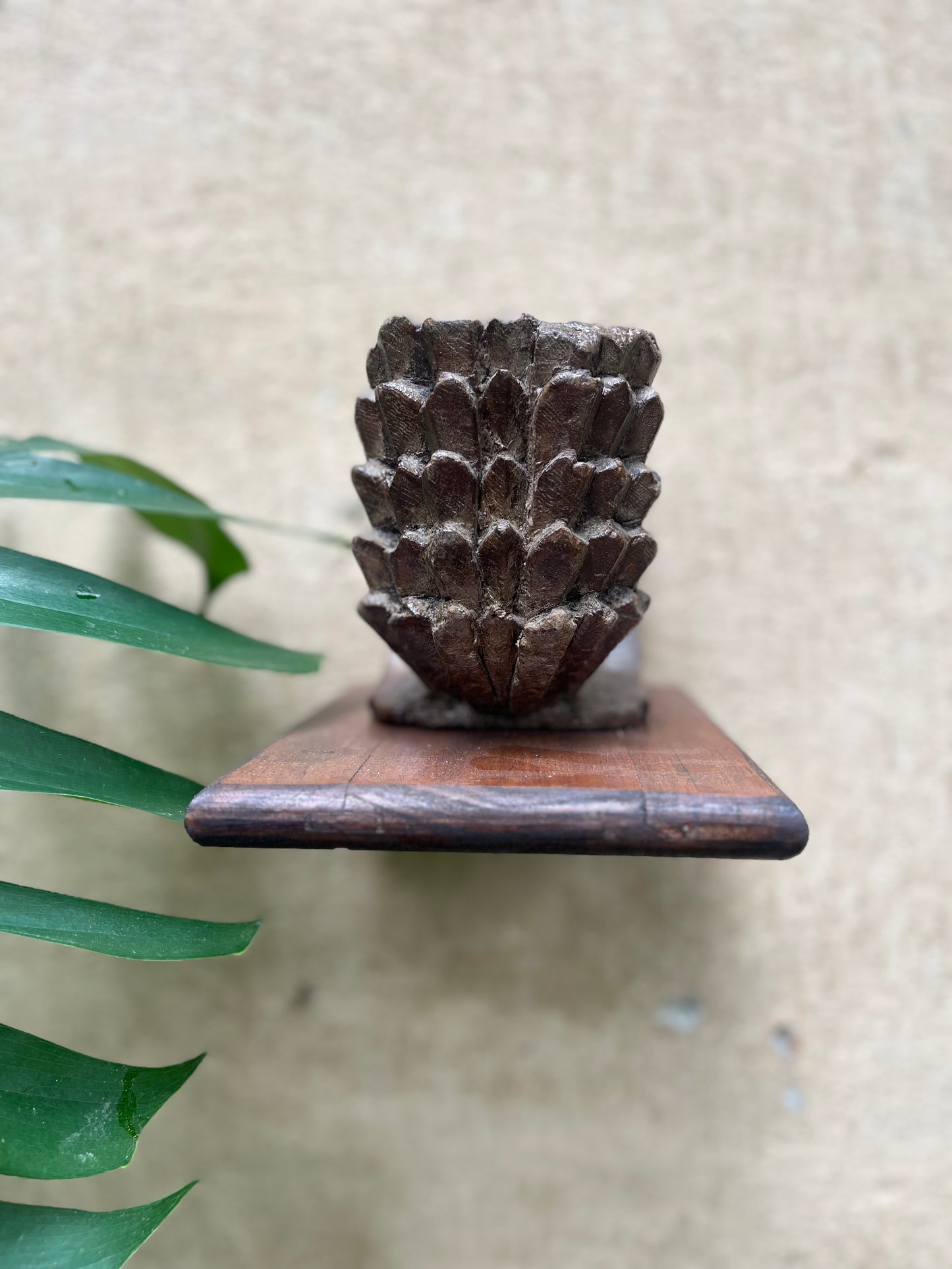 Vintage Wall Flower Bracket