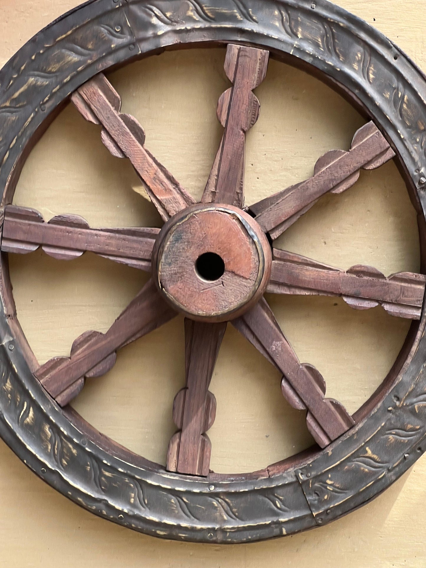Old Wall Decor Wheel