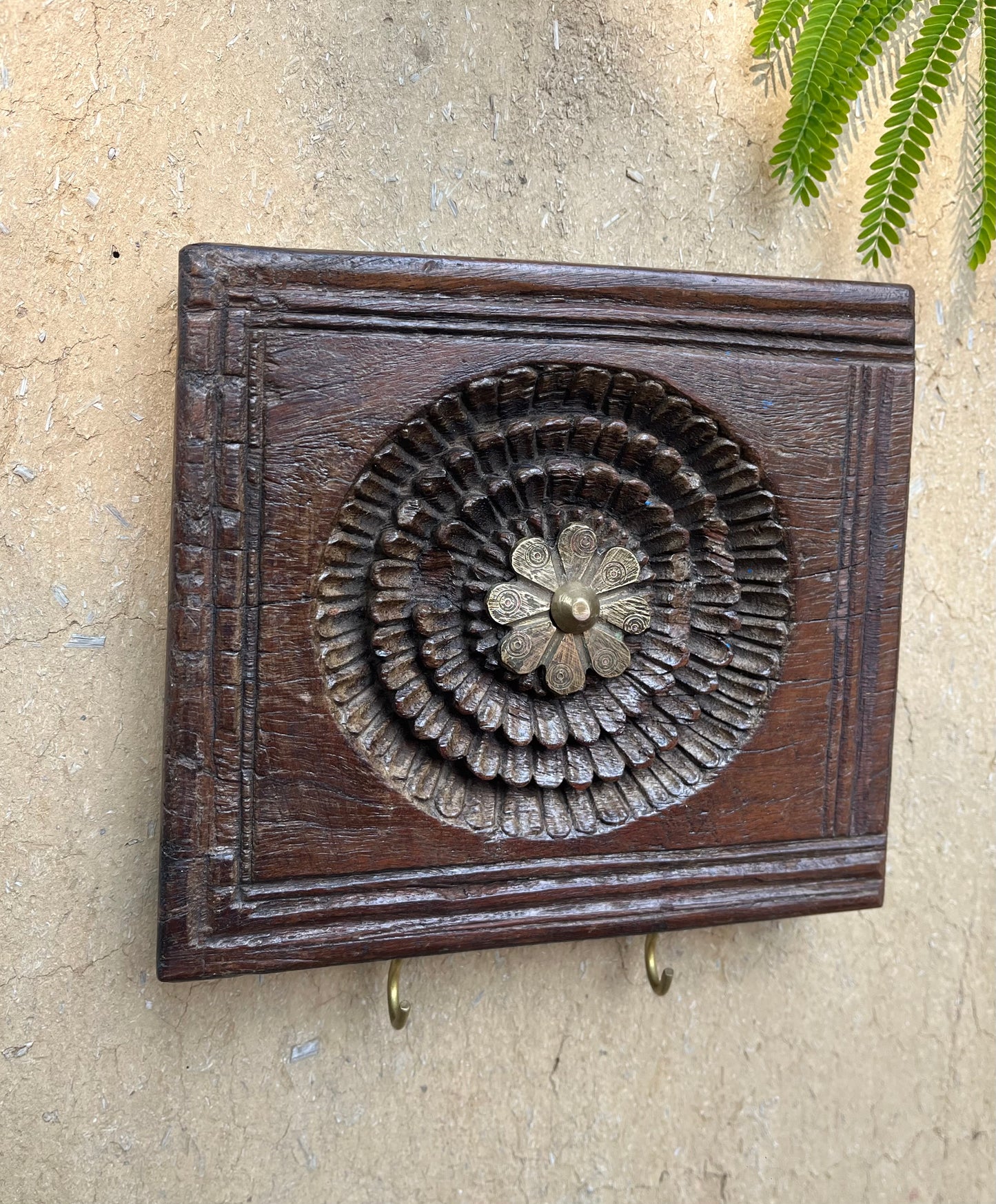 Old Decorative Carved Key Hanger