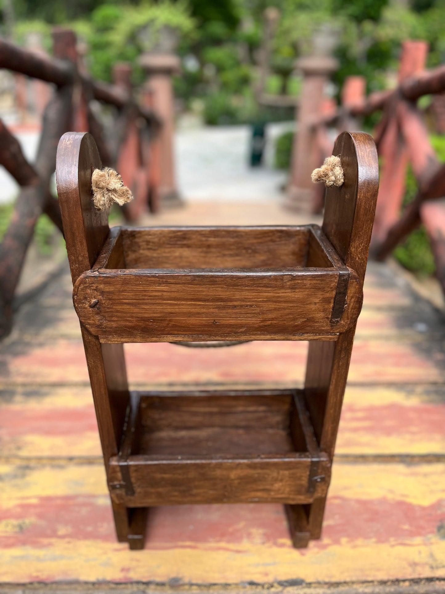 Vintage wood Pot Stand