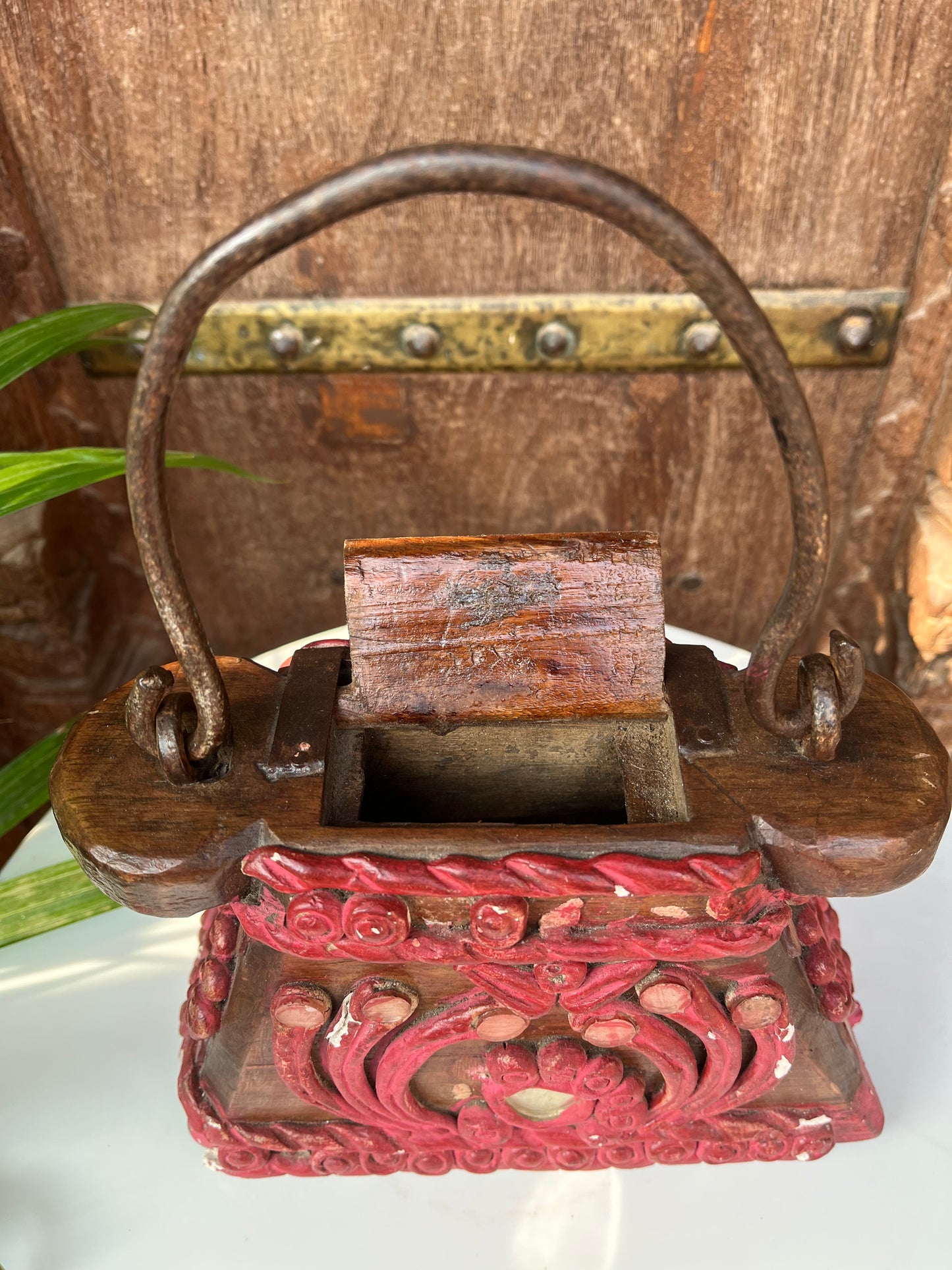 Vintage Wood Oil Pot Teliya