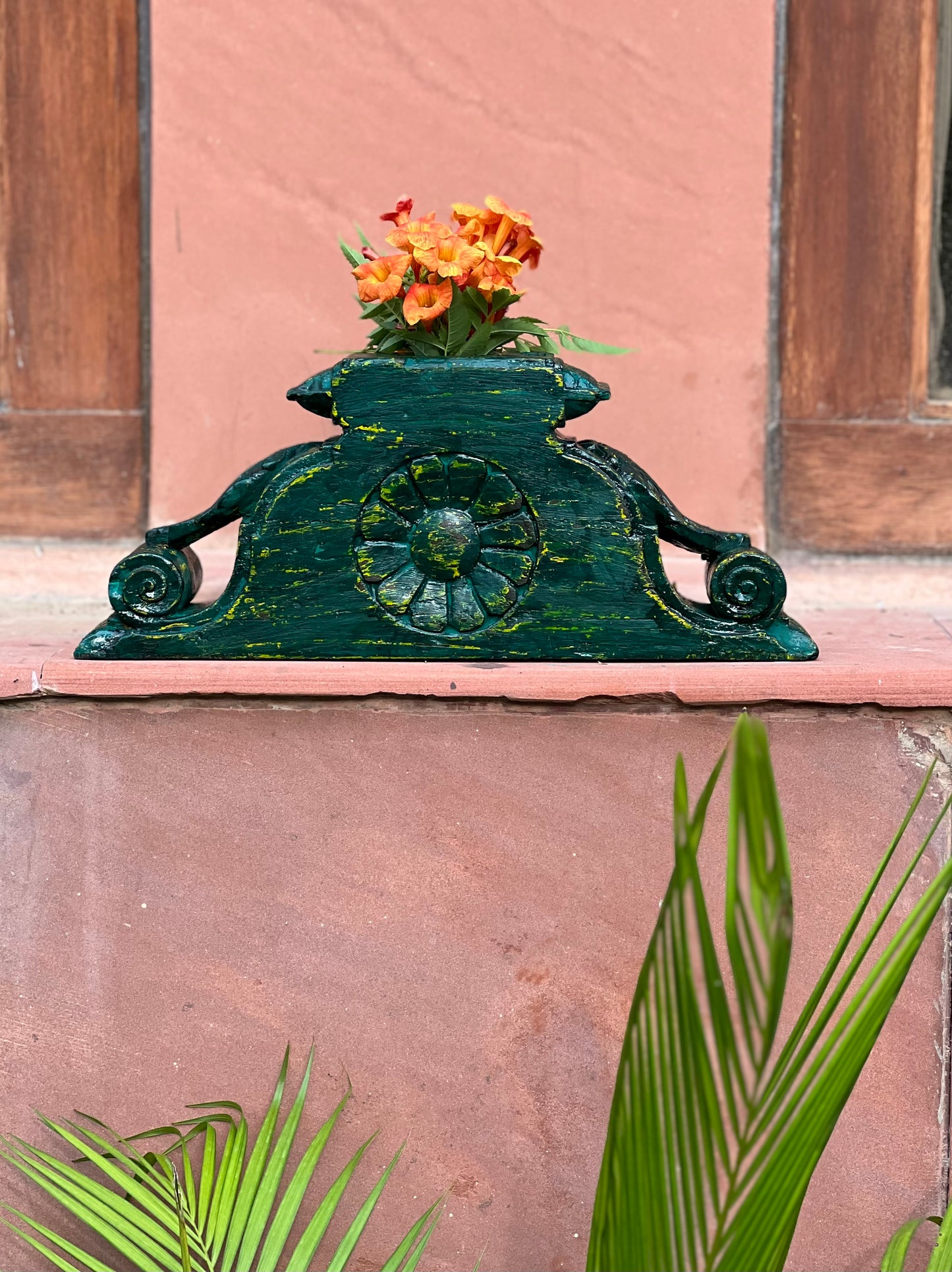 Wooden Craved Bracket