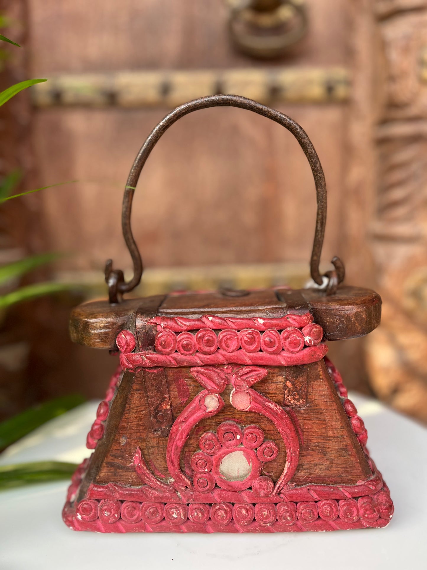 Vintage Wood Oil Pot Teliya