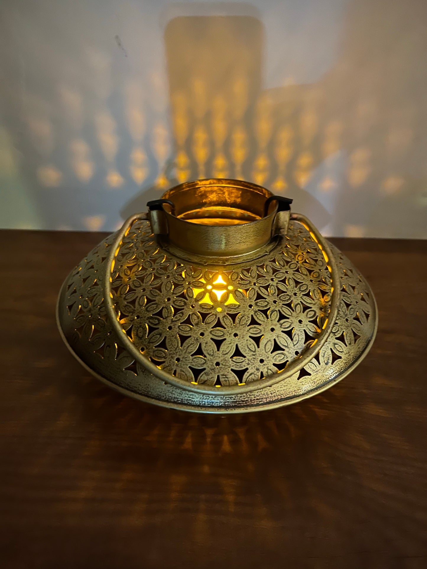 Metal Jali Candle Holder