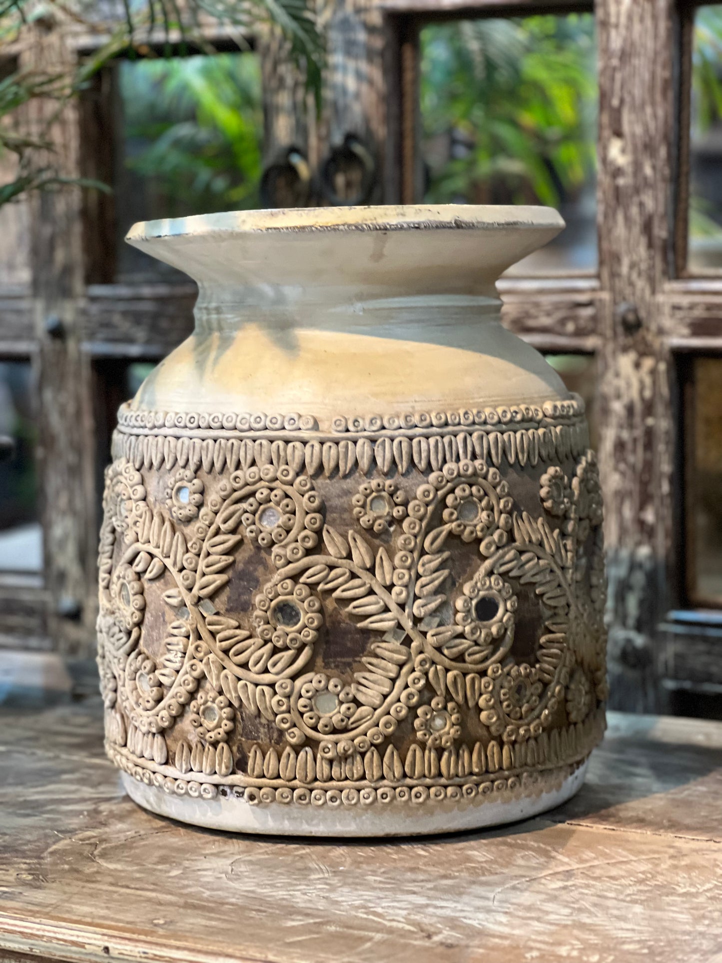 Vintage Wood Distressed Terracotta Mirror Pot