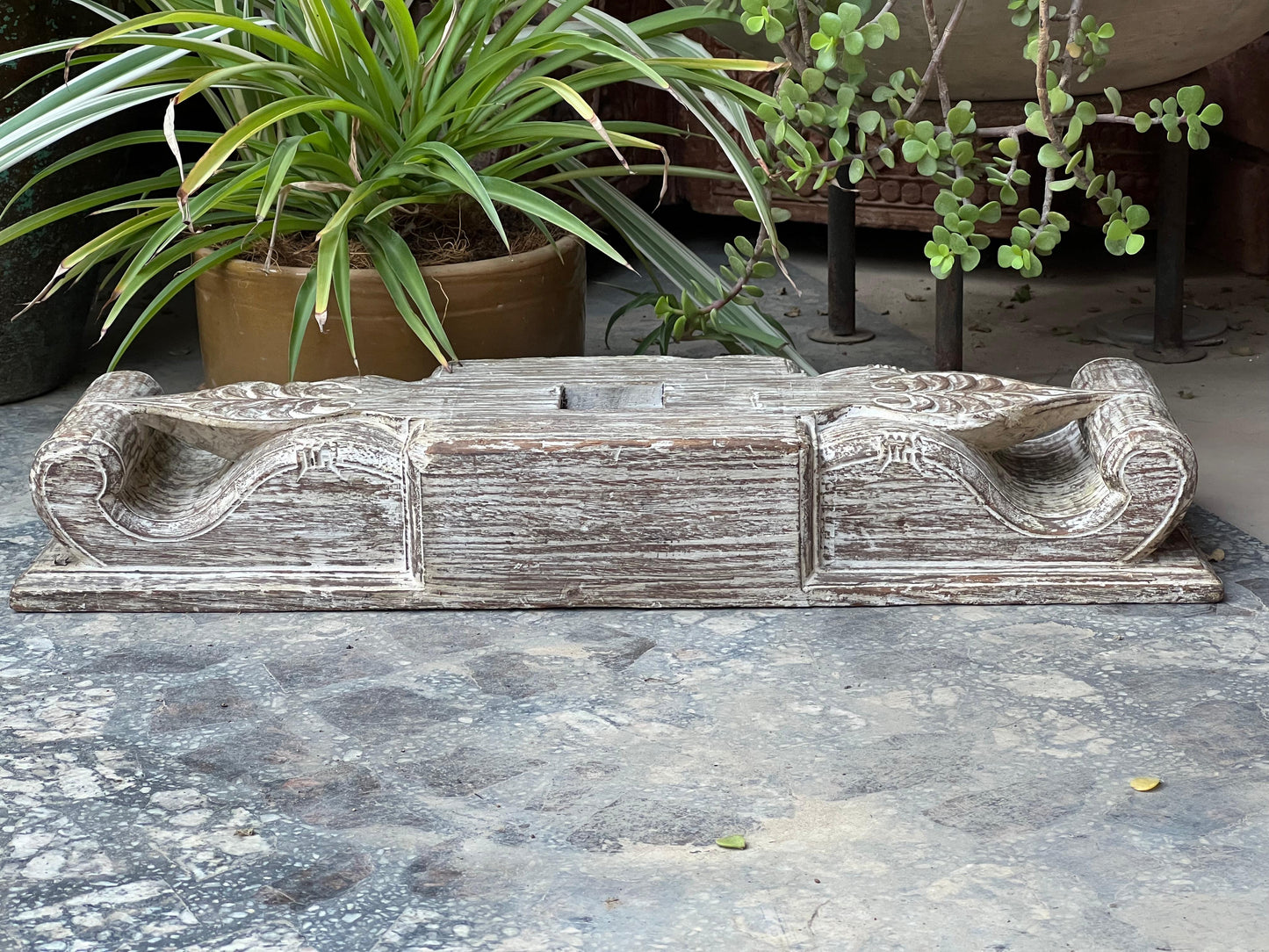 Wooden Bracket Candle Stand ￼