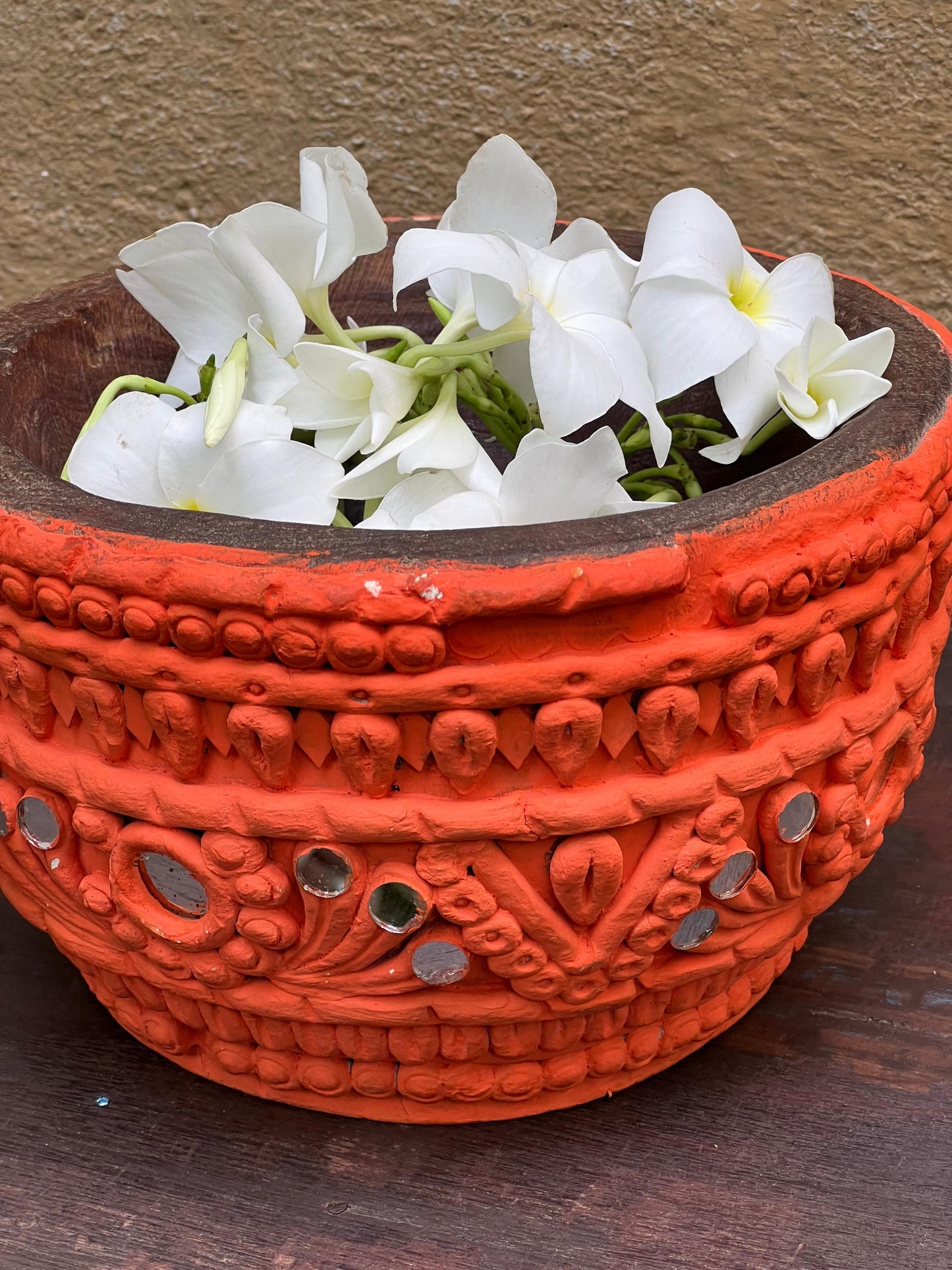 Wooden Terracotta Bowl ￼￼