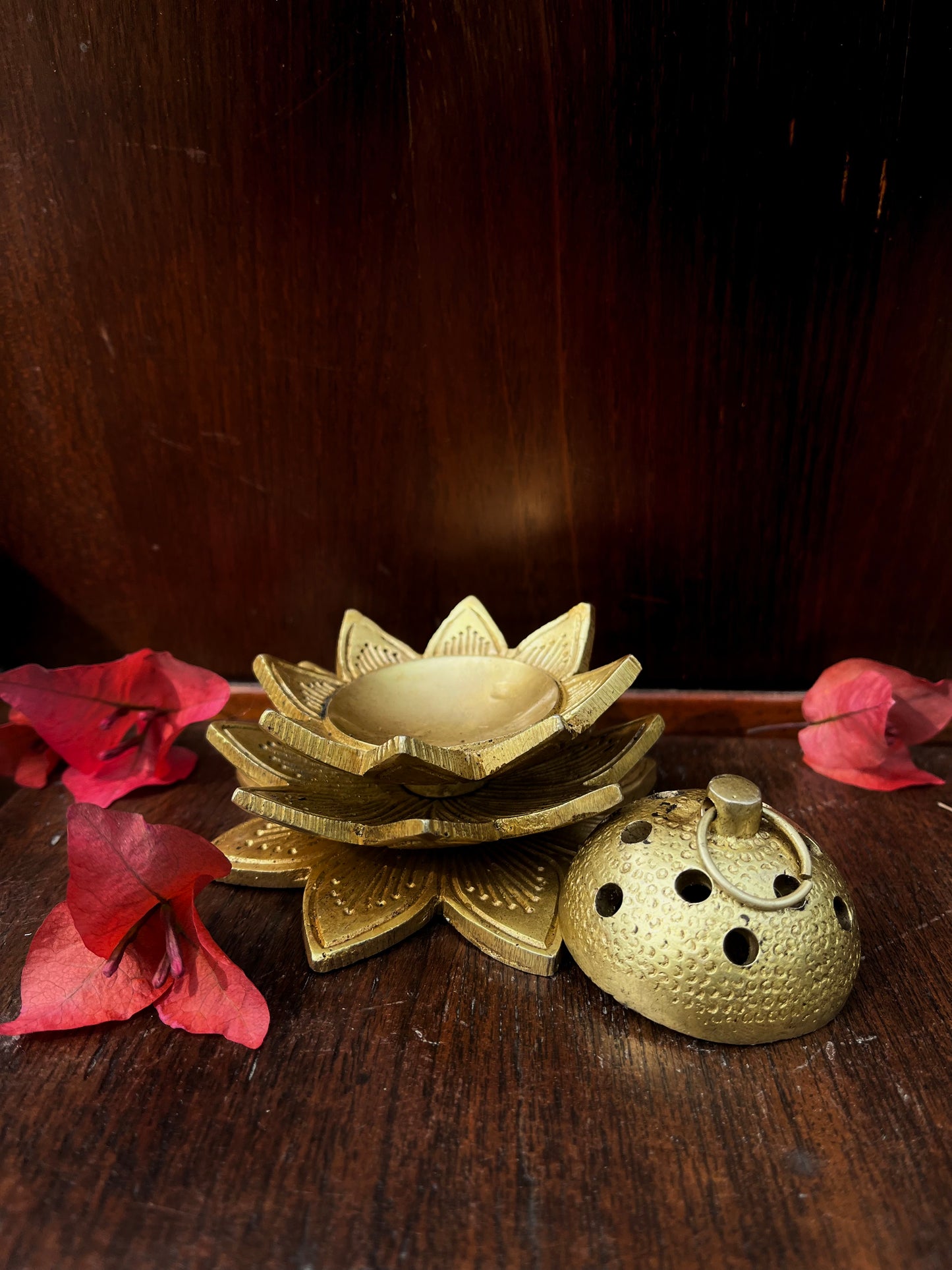 Brass Puja Lotus Dhoop Flower