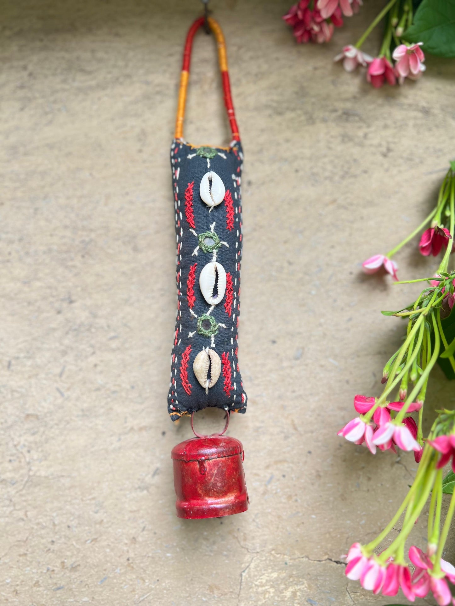 Clothes & kodishell Bell Hanging ￼