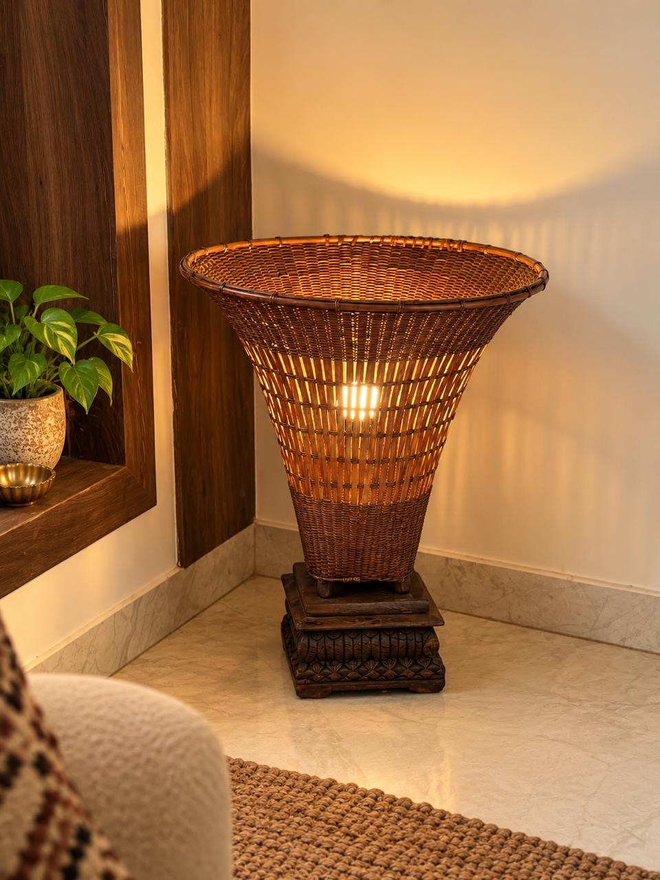 Vintage Wood Base Tea Basket Lamp