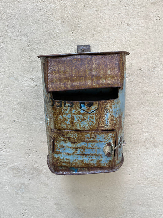 Iron Old Latter Box