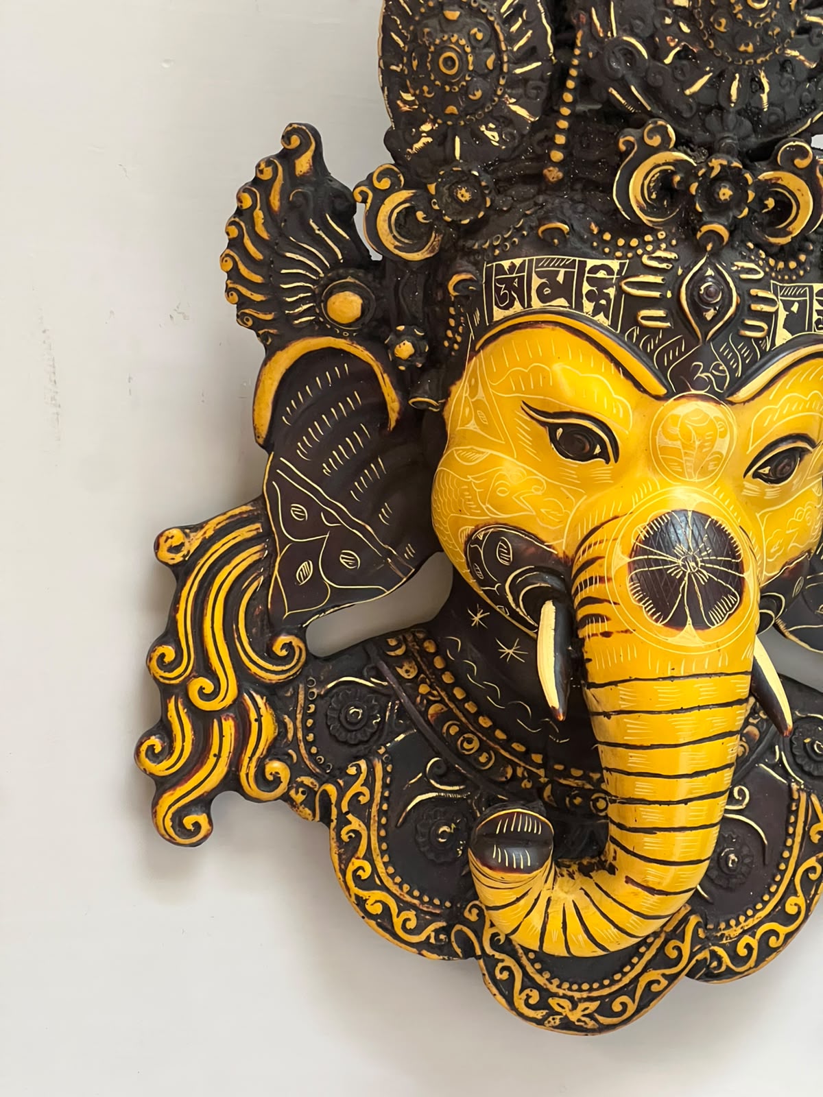 Divine Ganesha Wall Mask ￼