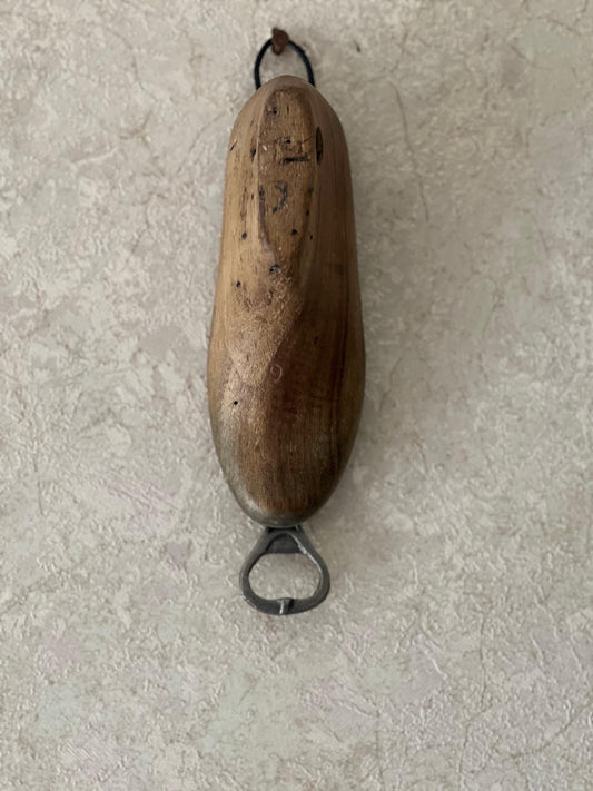 Wooden Shoe Opener ￼￼