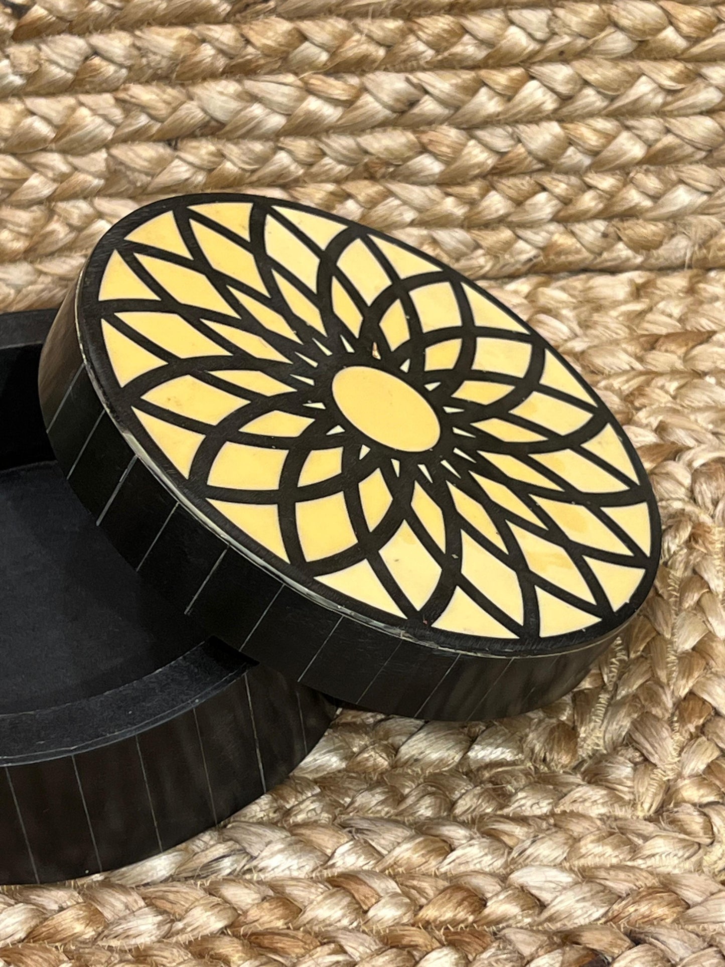 Round Bone Jewellery Box