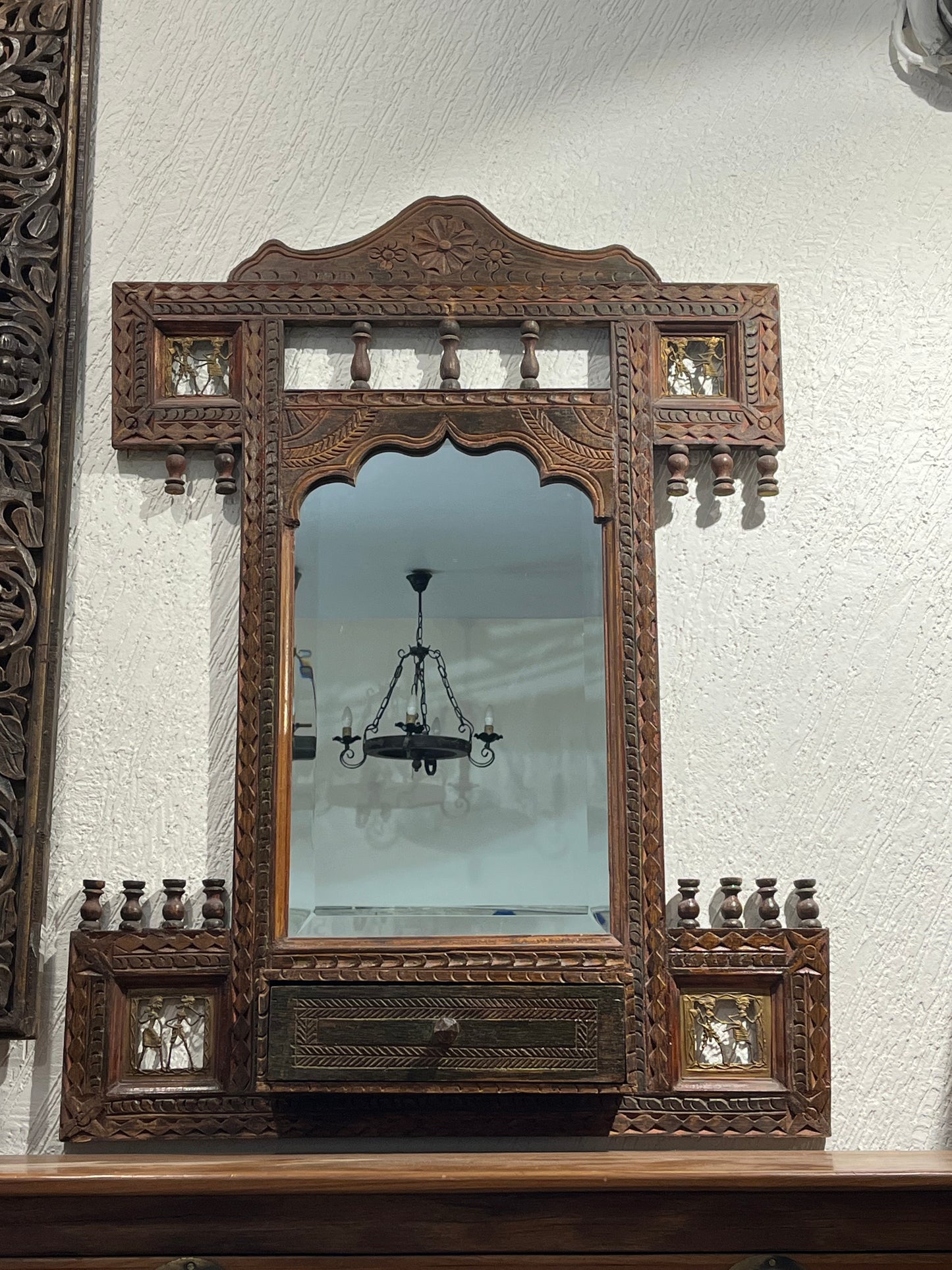 Vitange wooden Jharokha Mirror