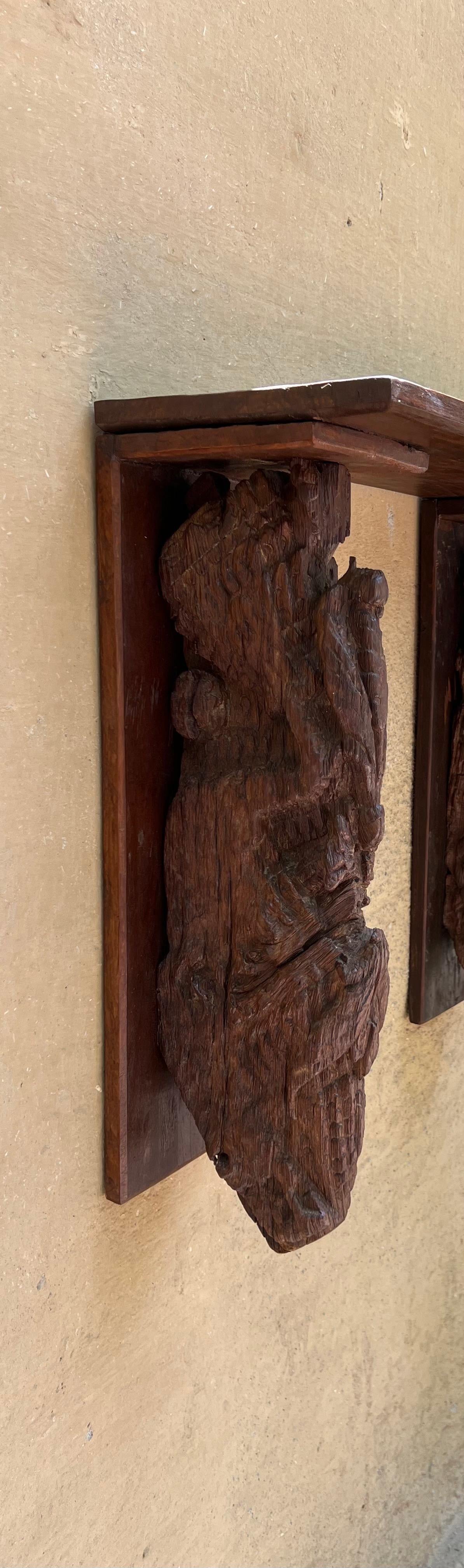 Carved Bracket Wall Shelf ￼