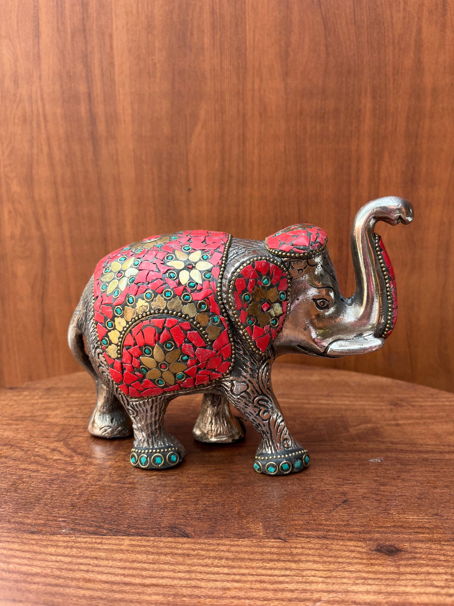 Metal Elephant Trunk Up Red