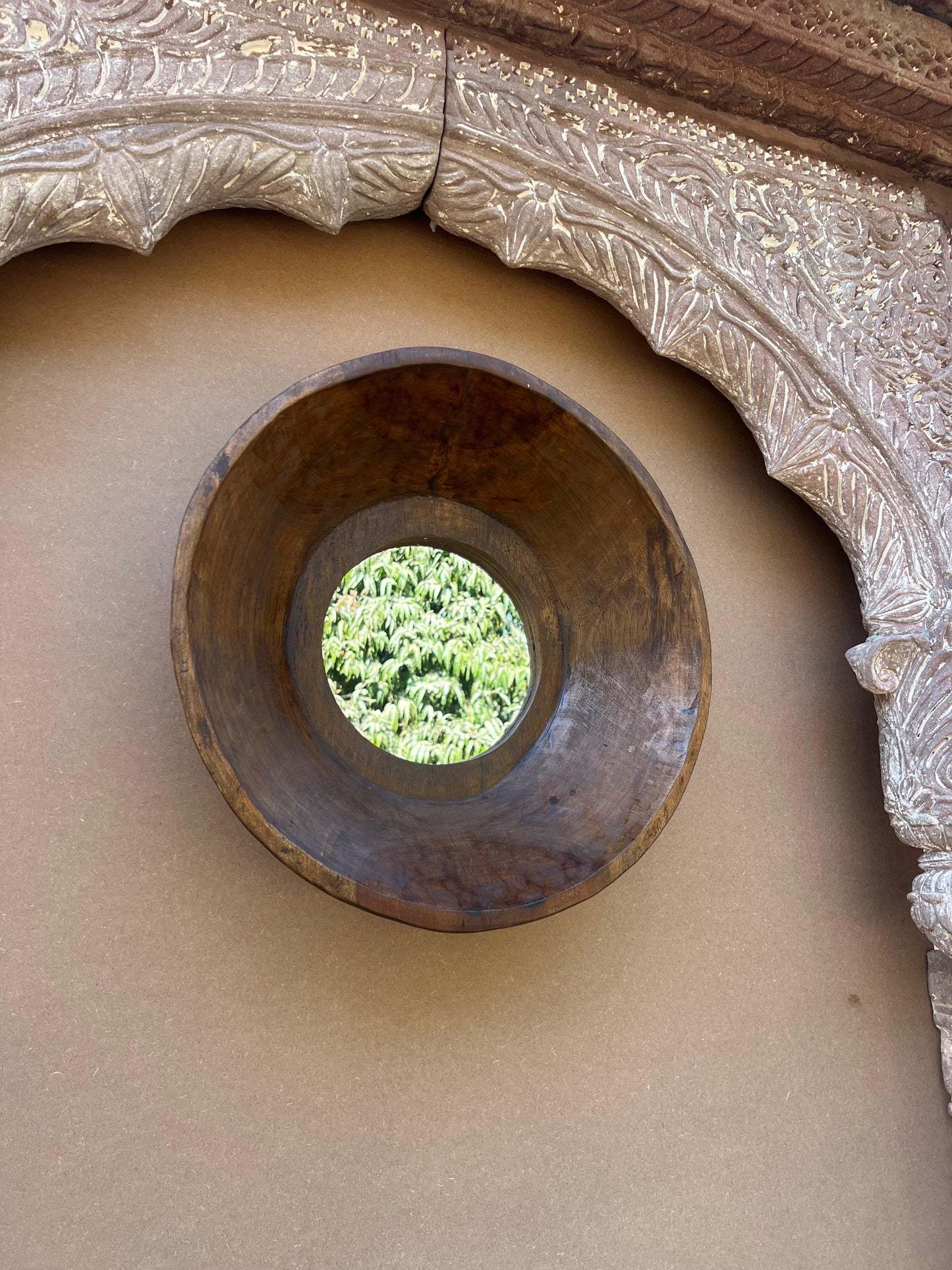 Round Wall Plate Mirror