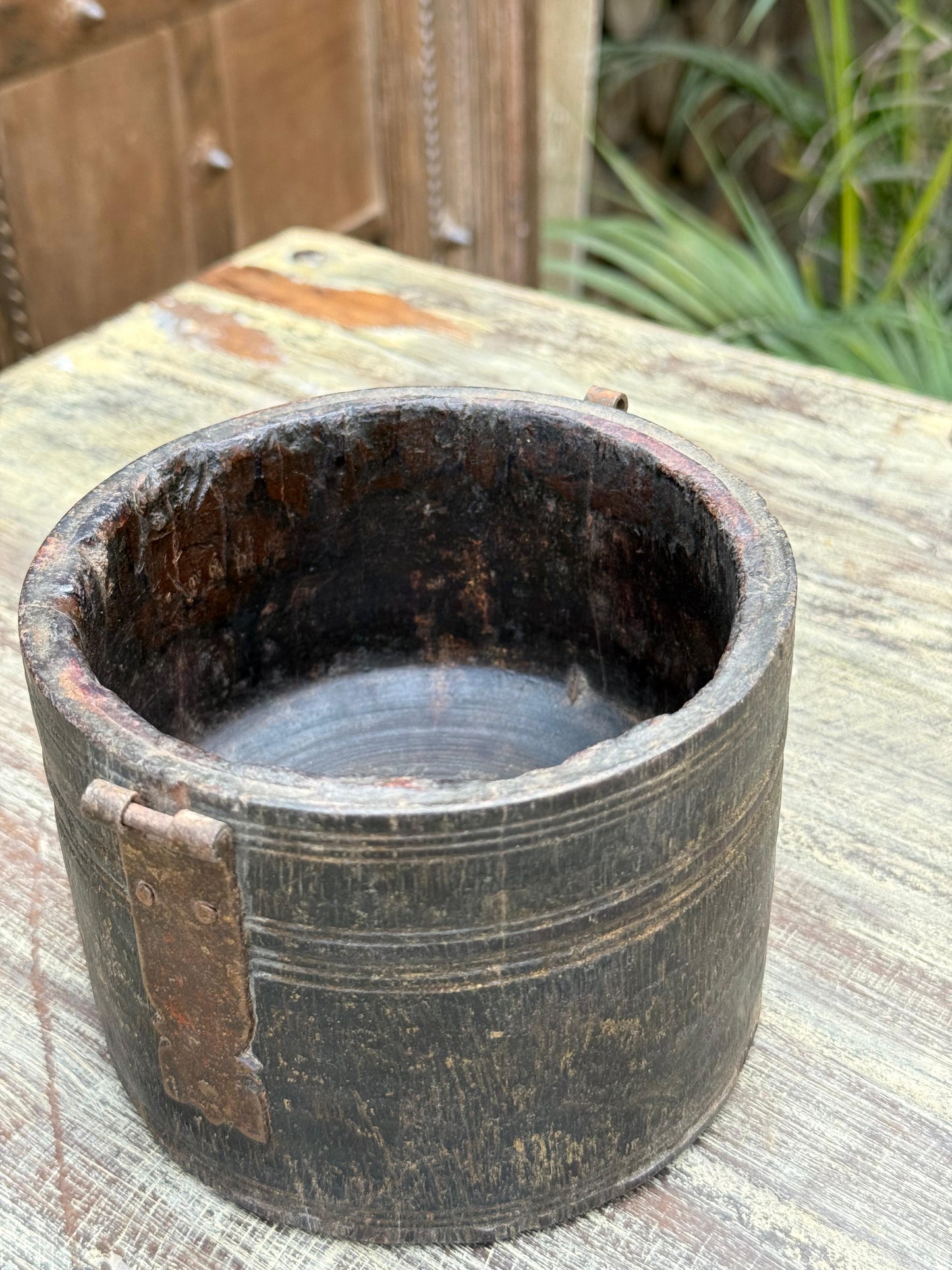 Iron Old Measurement Pot ￼