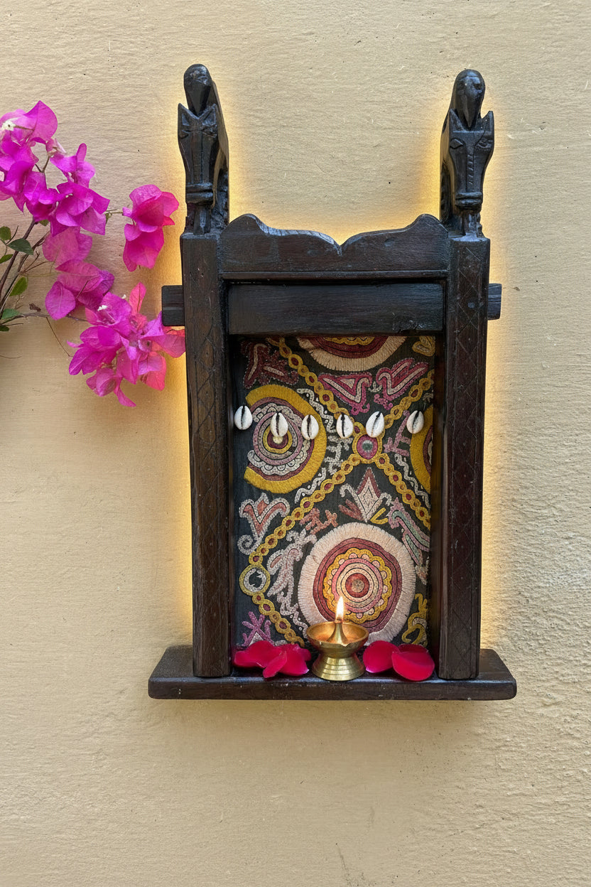 Wood Vintage Clothe Frame
