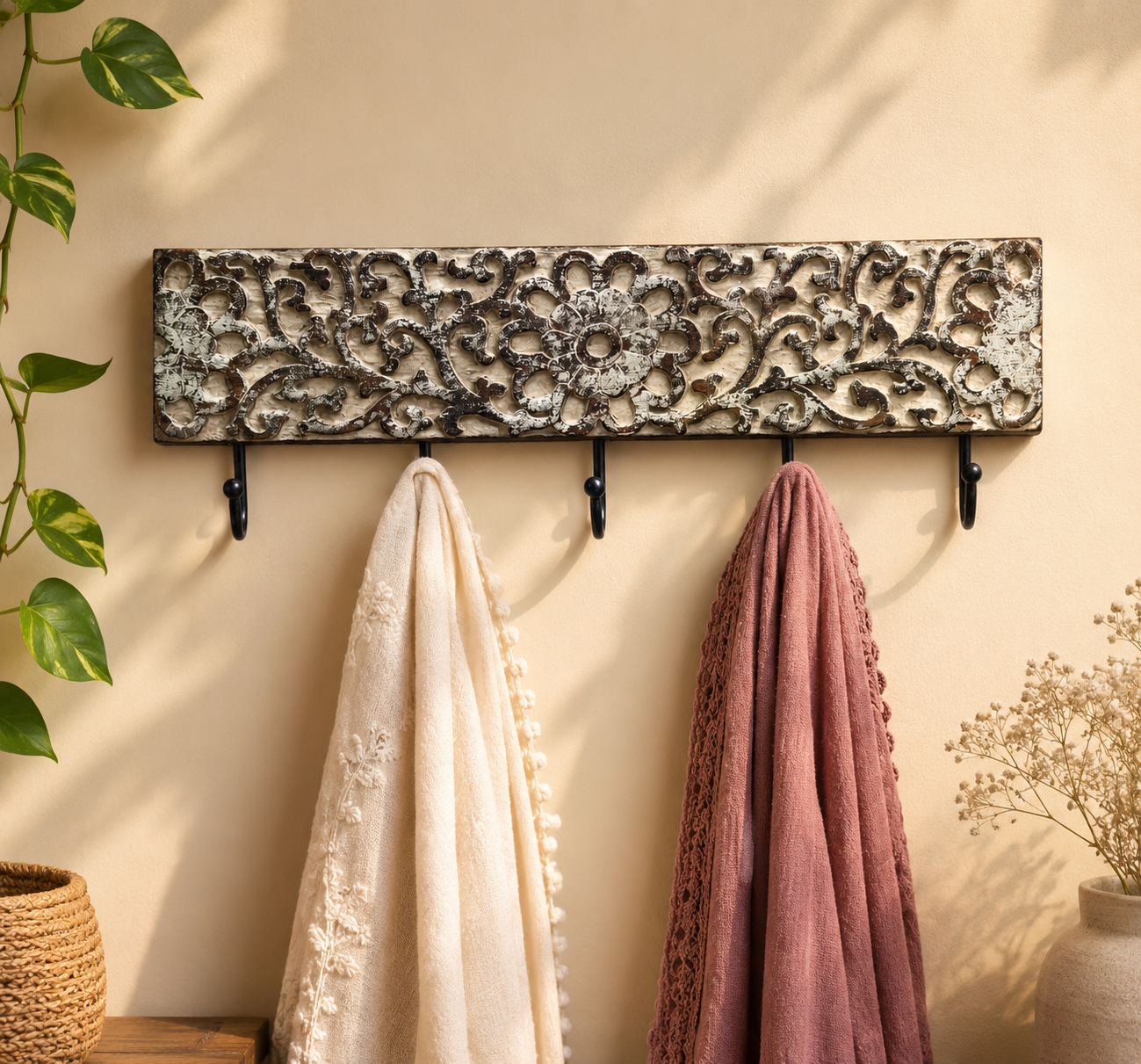 Wooden Carved Hook￼
