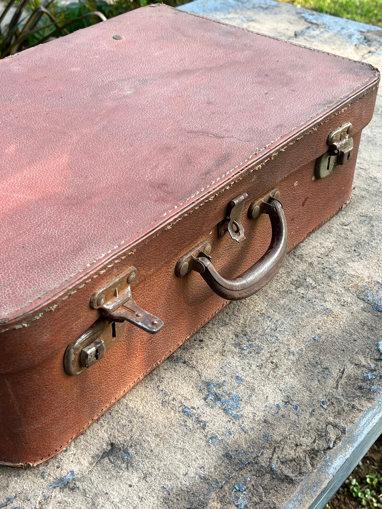 Leather suitecase