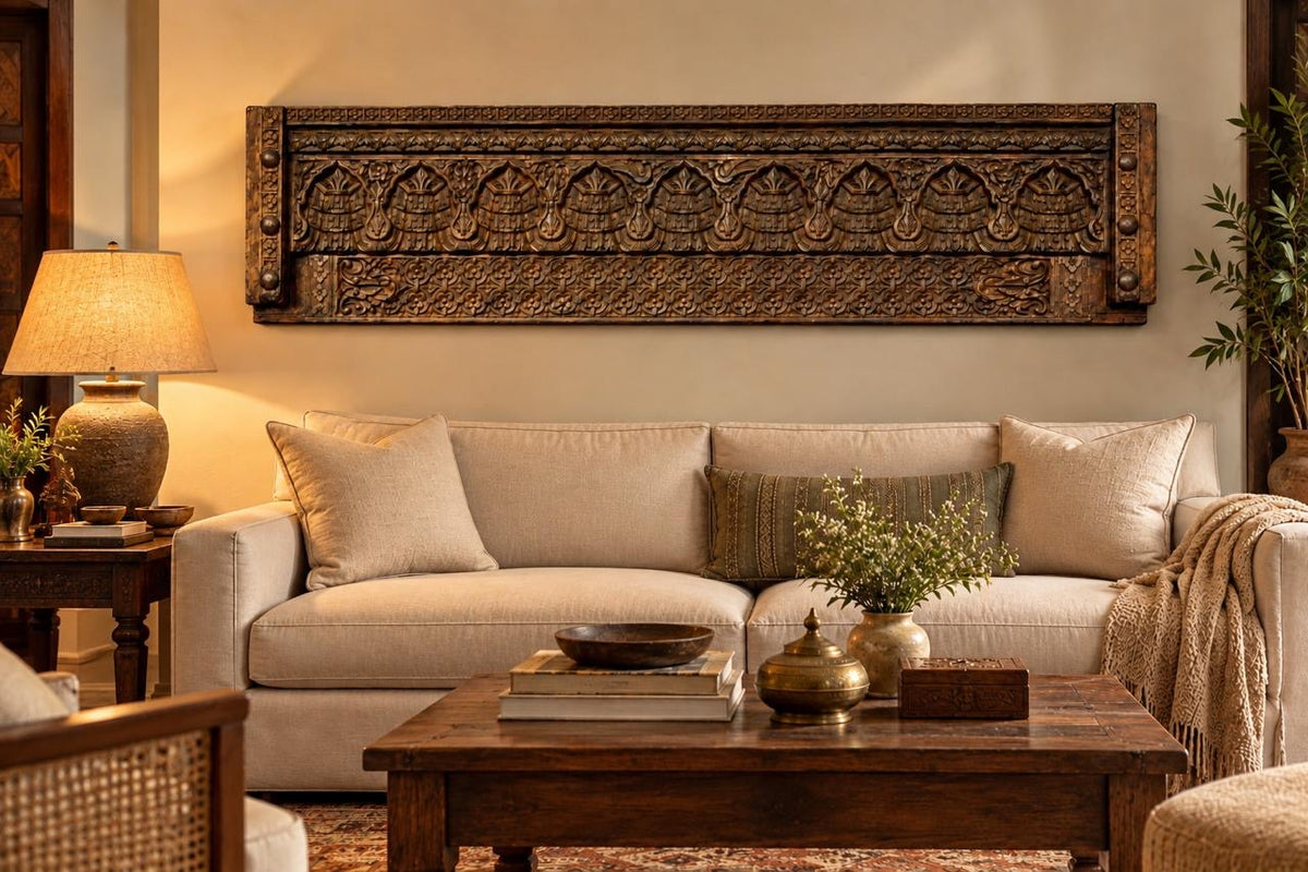 Wooden Carved Bracket ￼
