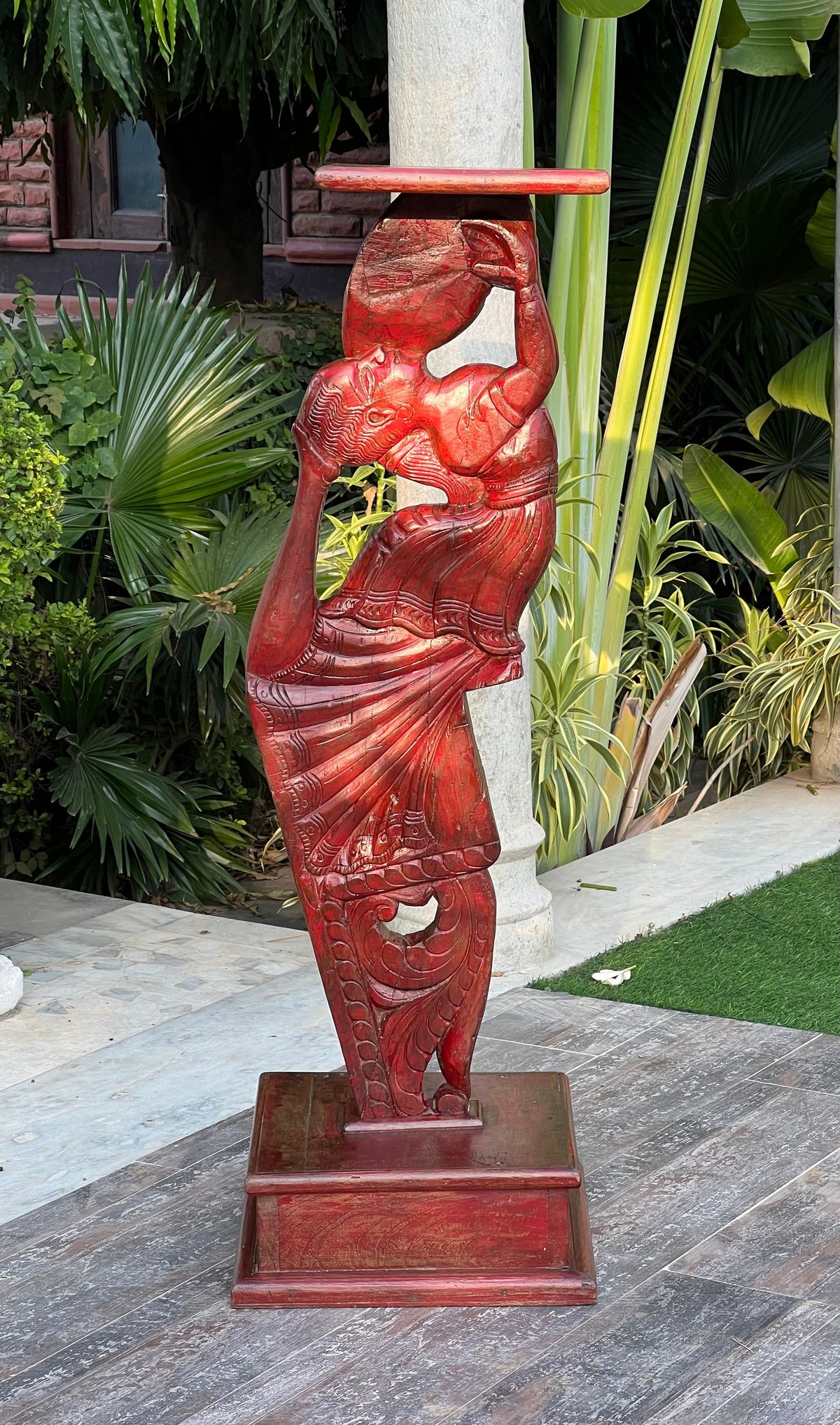 Vintage Musician Woman Stand