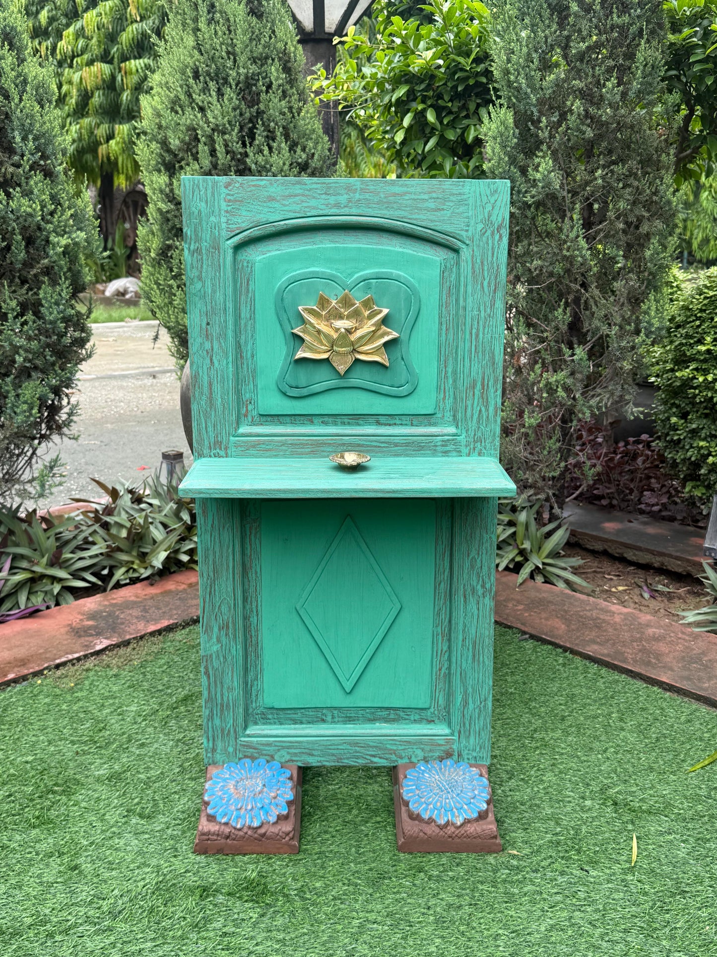 Wood Panel Diya Bracket