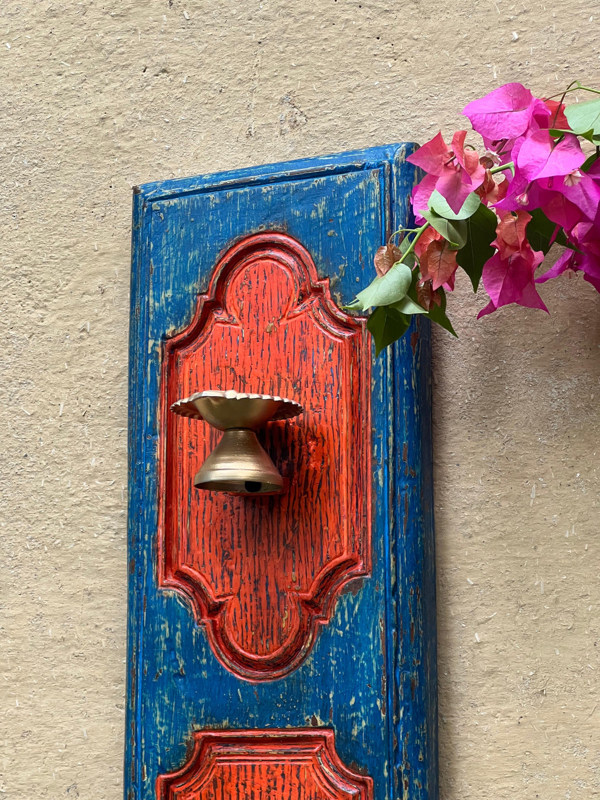 Blue Carved Diya Bracket ￼