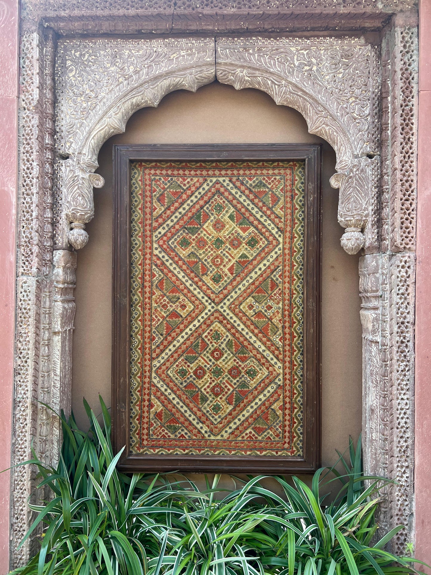 Wooden Cloth Frame