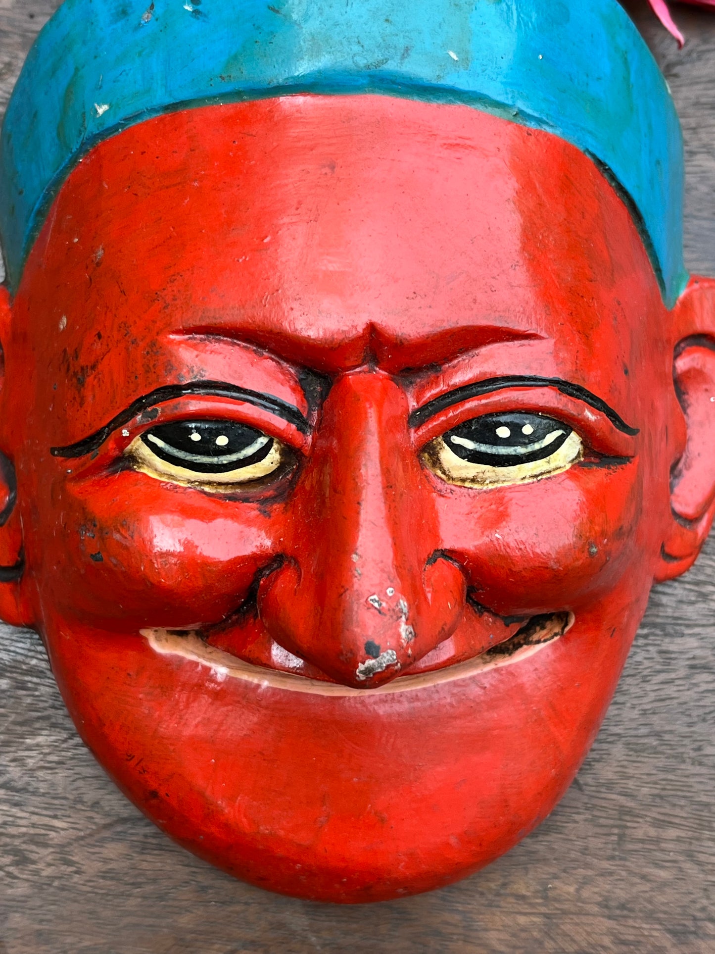 Wood Munim Mask Red